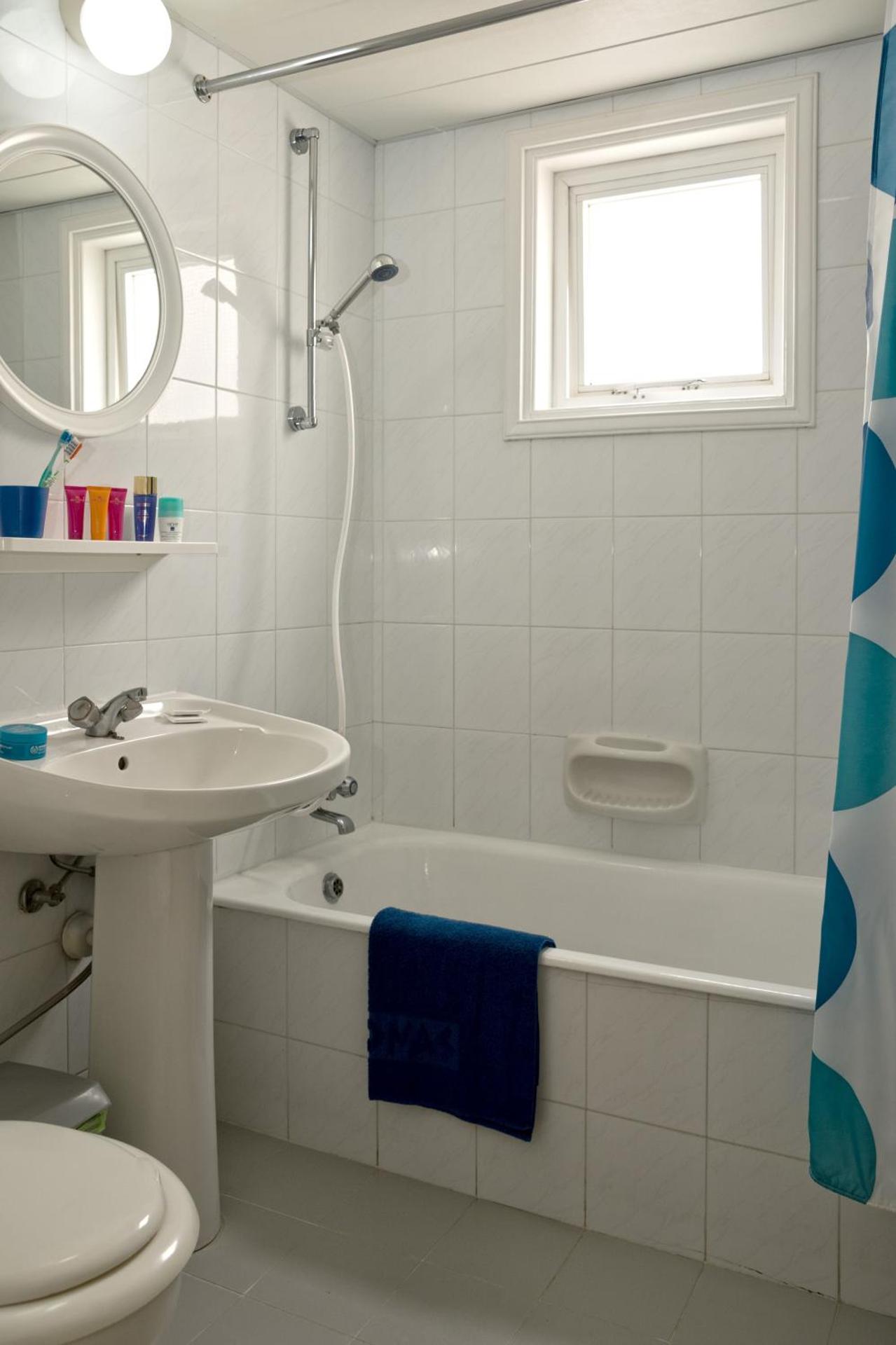 Sunny Hill Hotel Apartments - Photo 9