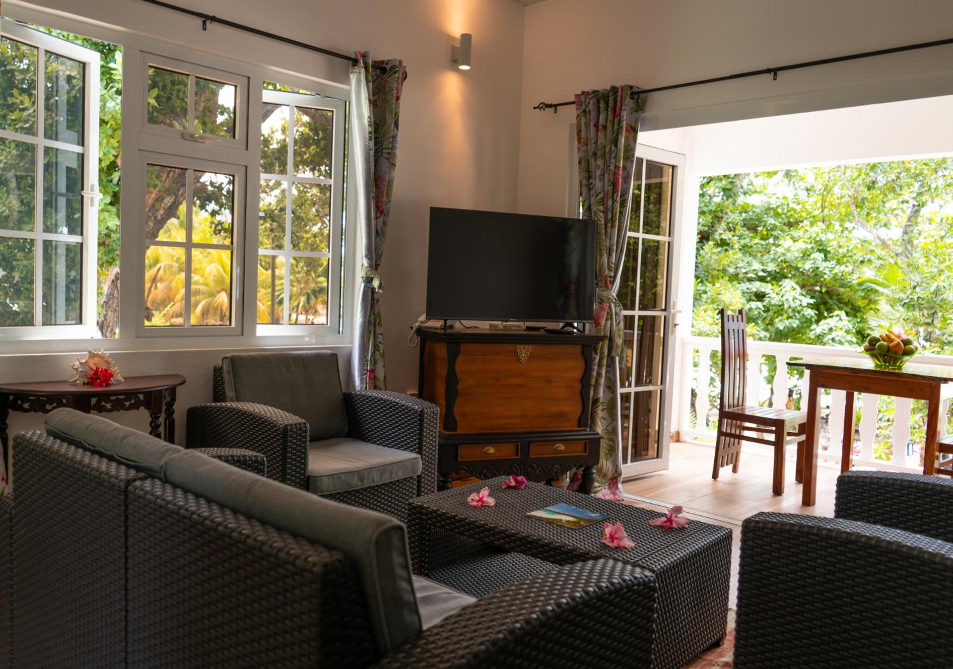 Villa Charette-Self Catering Villas - Photo 5