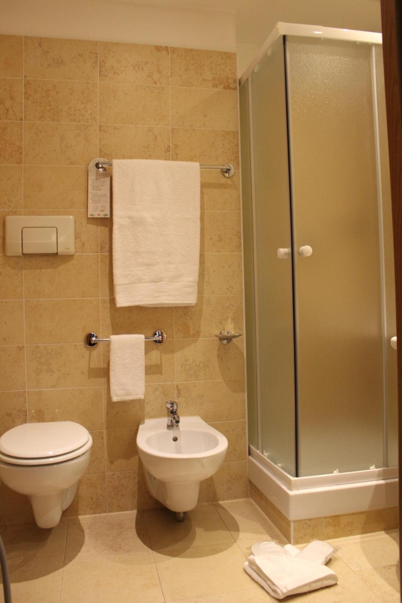 MH Hotel Piacenza Fiera - Photo 42