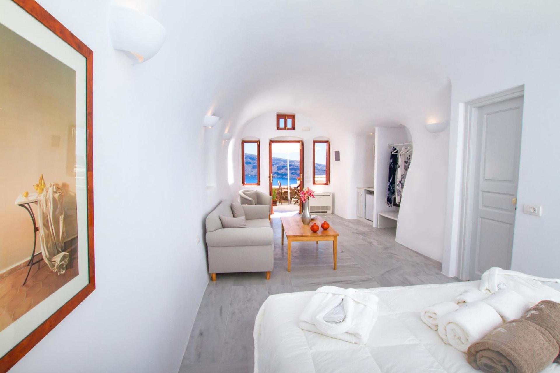 Oia Mare Villas - Photo 191