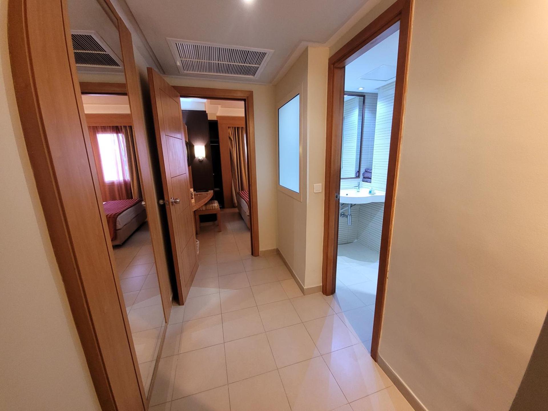 Hotel Tiba - Photo 5