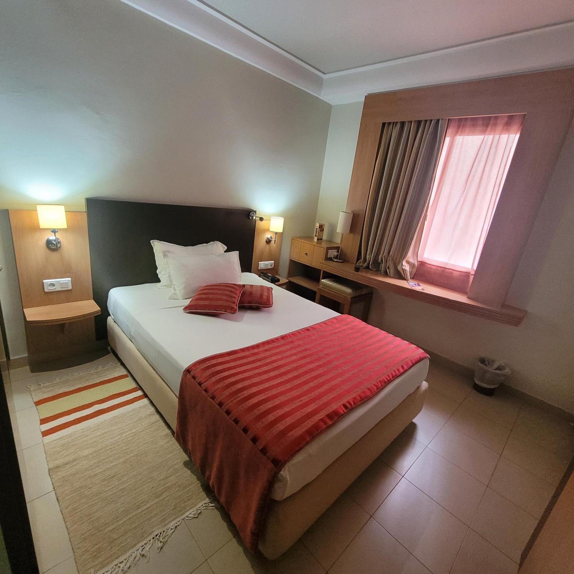 Hotel Tiba - Photo 27