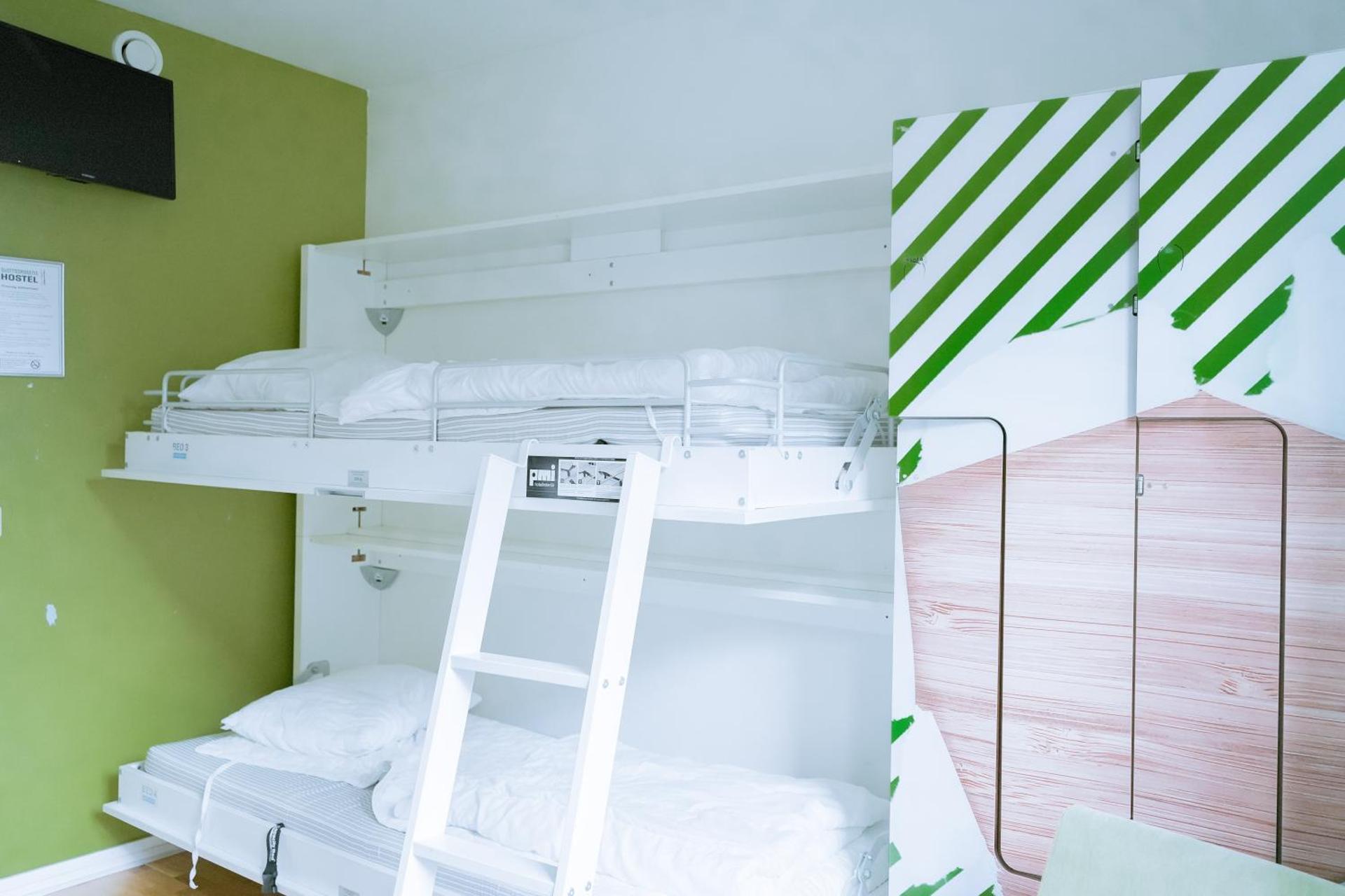 Slottsskogens Hostel - Photo 28