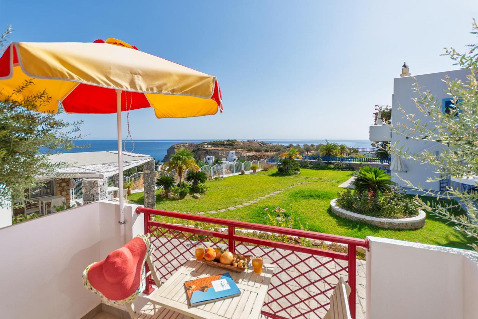 Superior Family Studio (2 Adults + 2 Children)