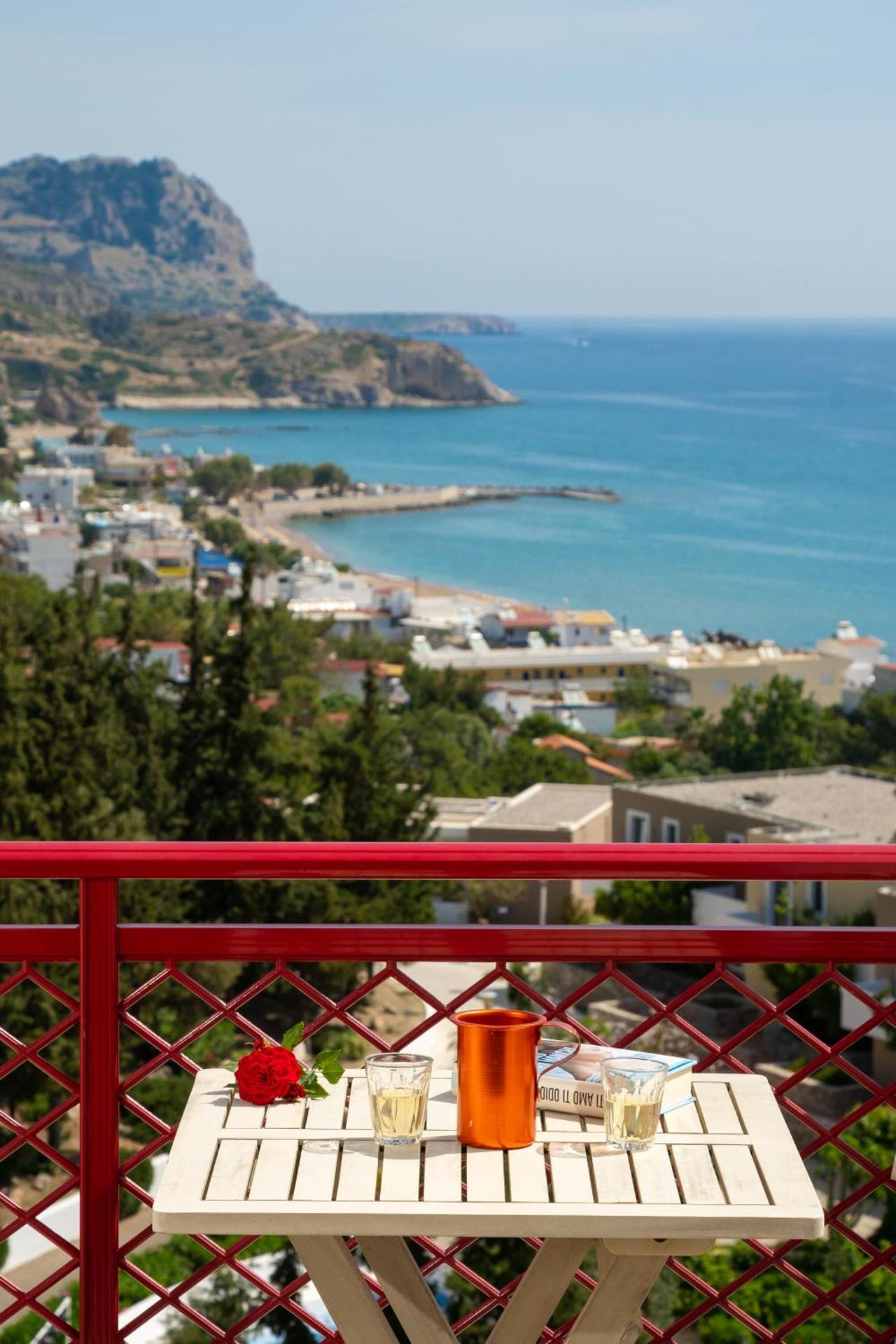 Private Superior Triple Room with Sea View