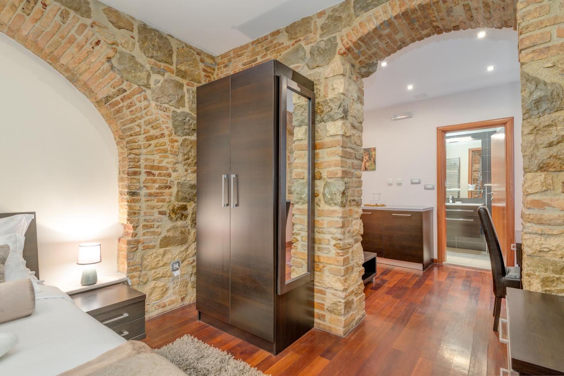 Palace Suites Heritage Hotel - Adults Only - Photo 24