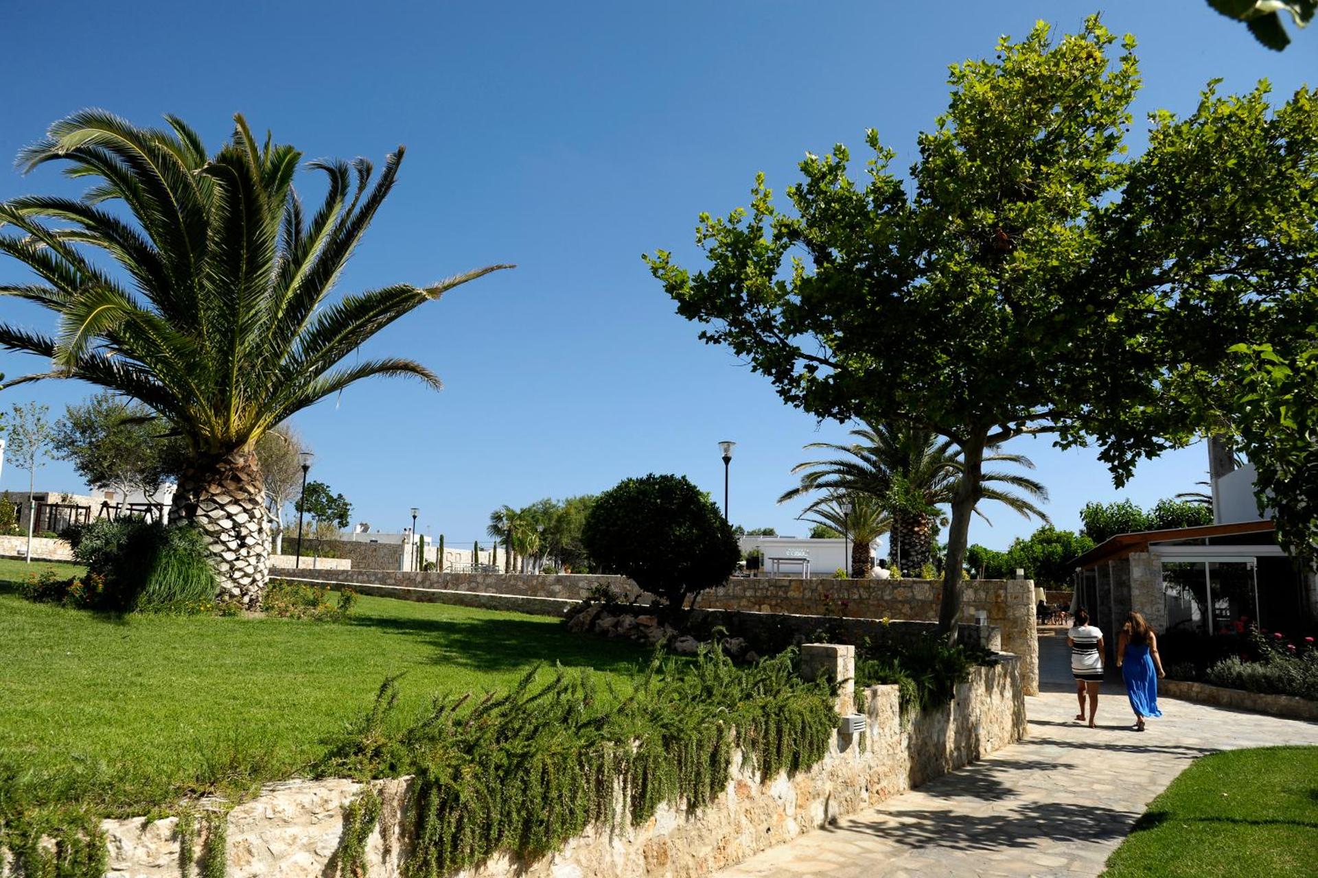 Skiros Palace Hotel - Photo 40