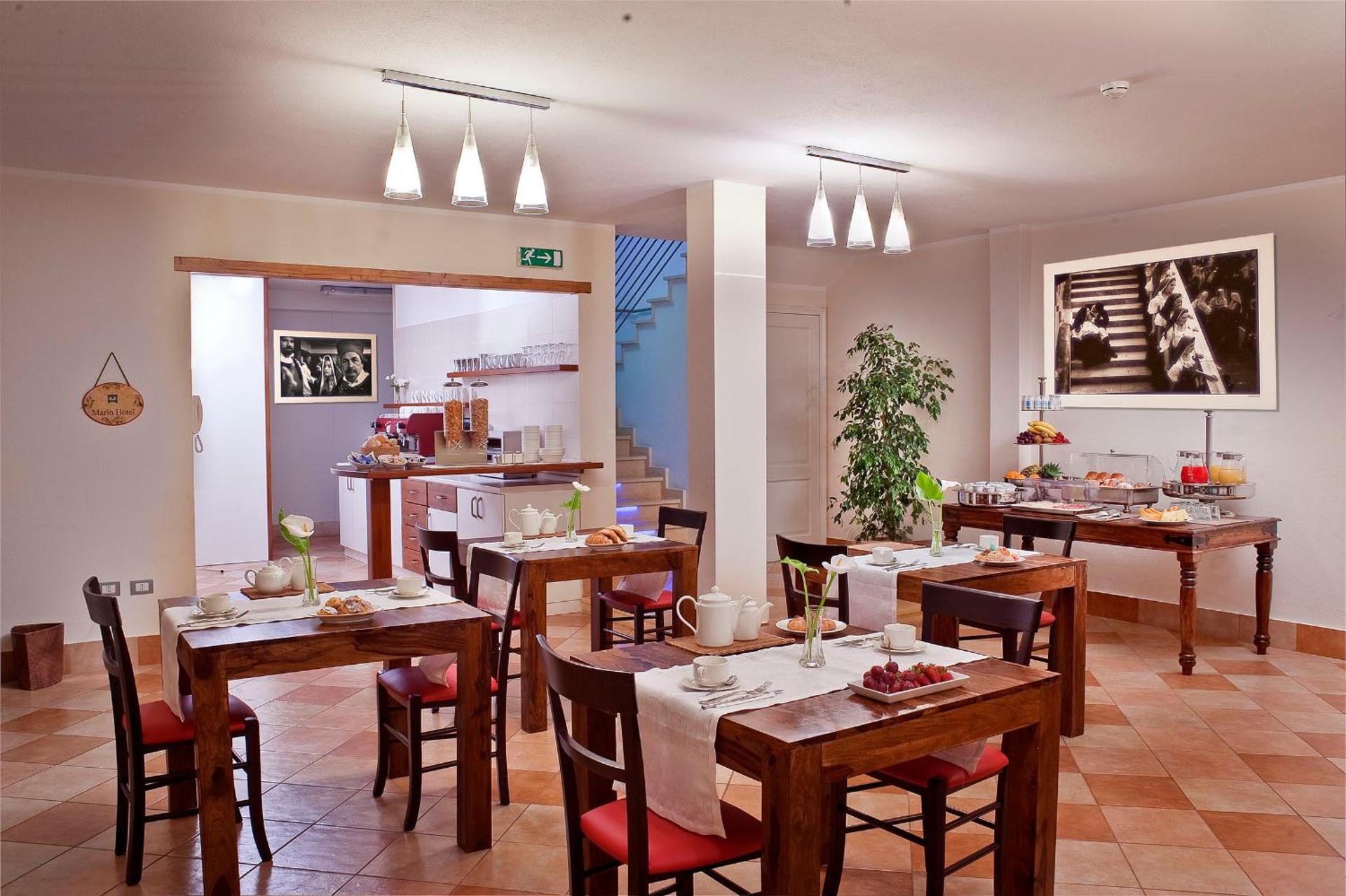 Marin Hotel - Photo 3