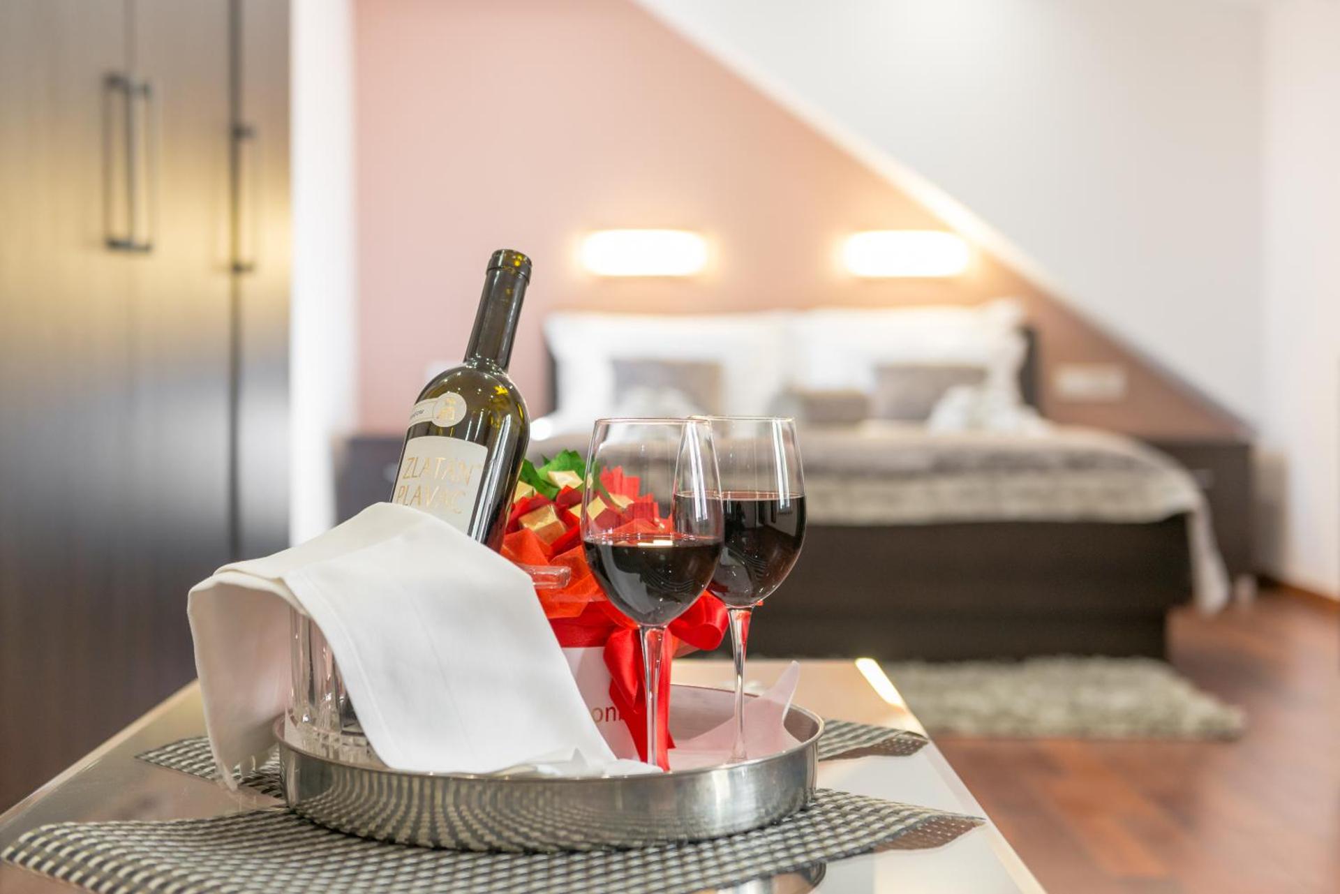 Palace Suites Heritage Hotel - Adults Only - Photo 5