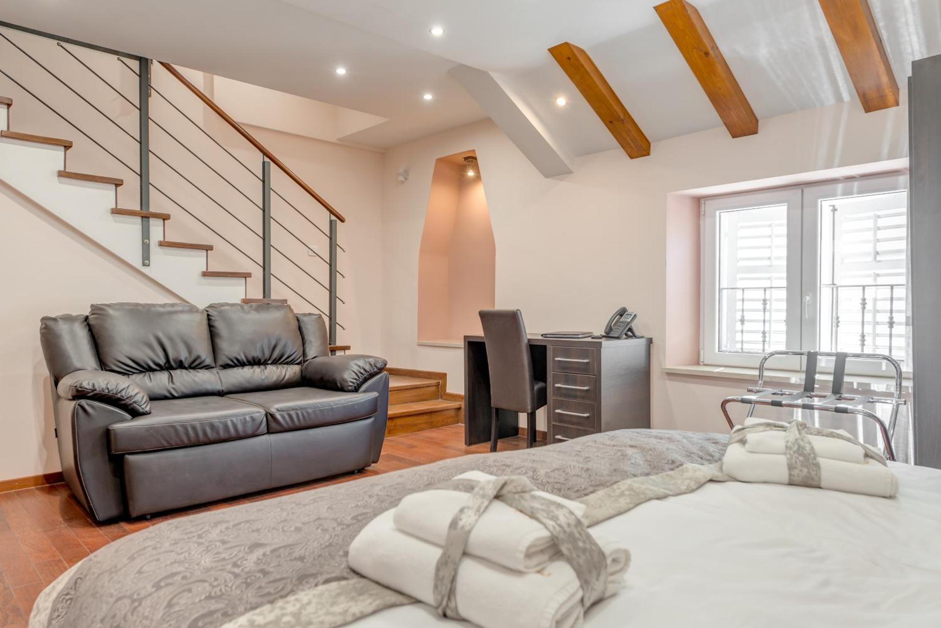 Palace Suites Heritage Hotel - Adults Only - Photo 14