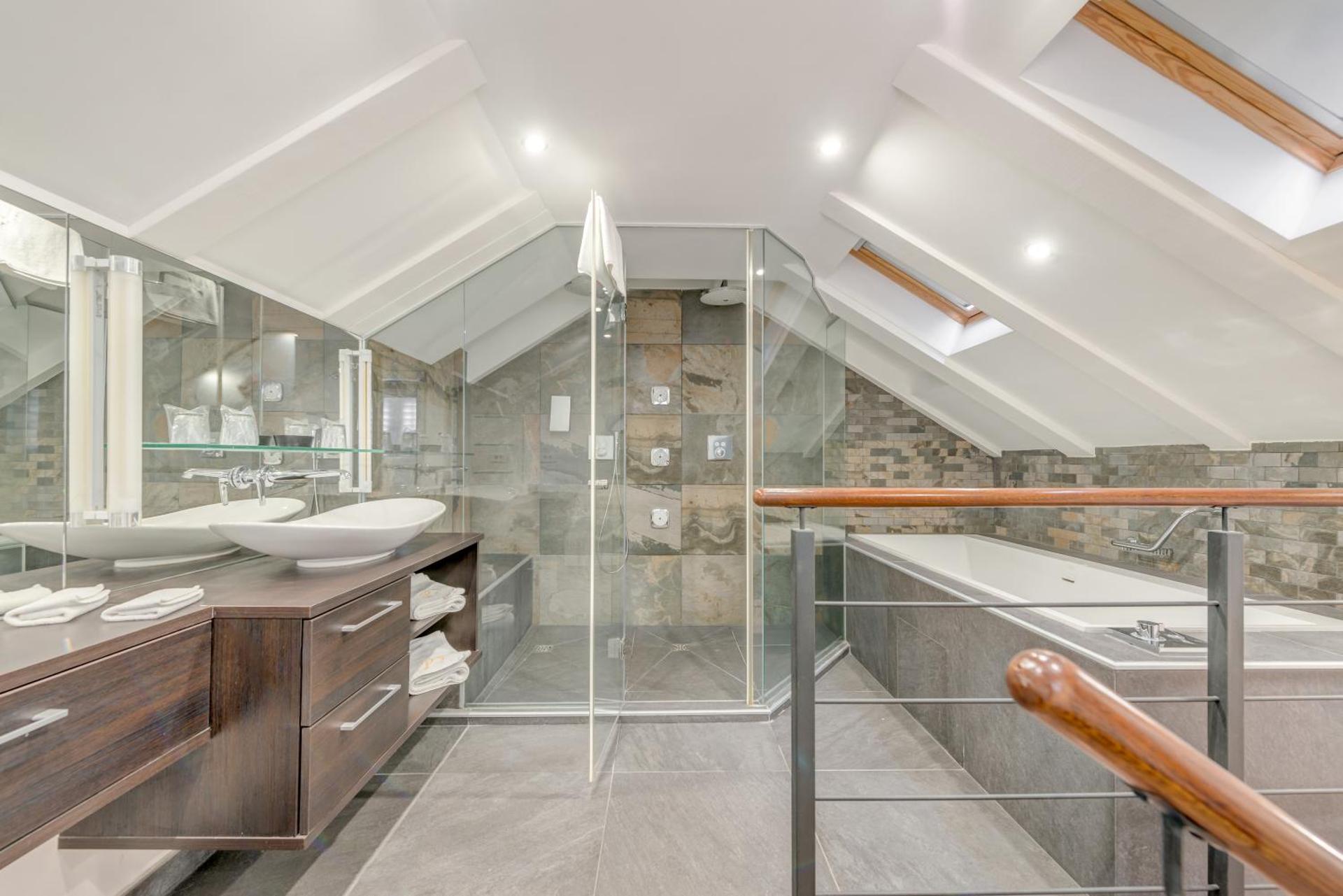 Palace Suites Heritage Hotel - Adults Only - Photo 17