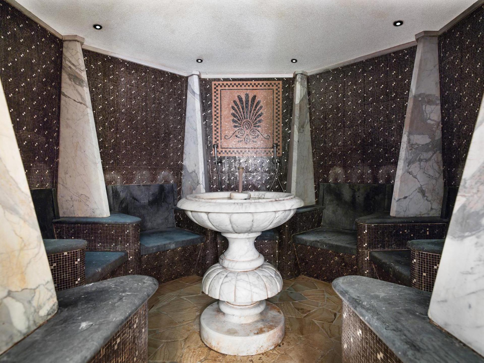 Leading Relax Hotel Maria - Photo 40
