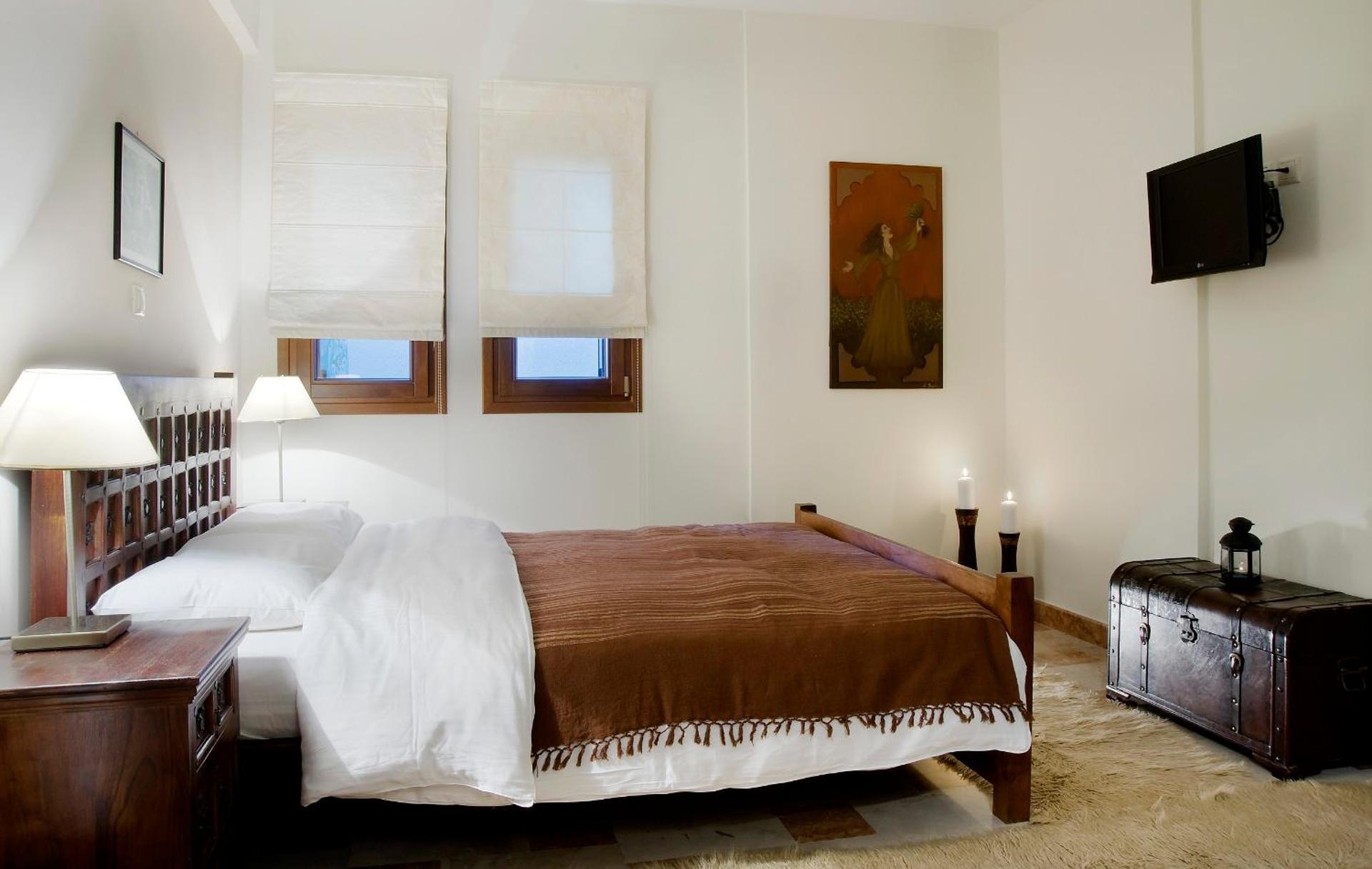 Xenonas Iresioni - Photo 12