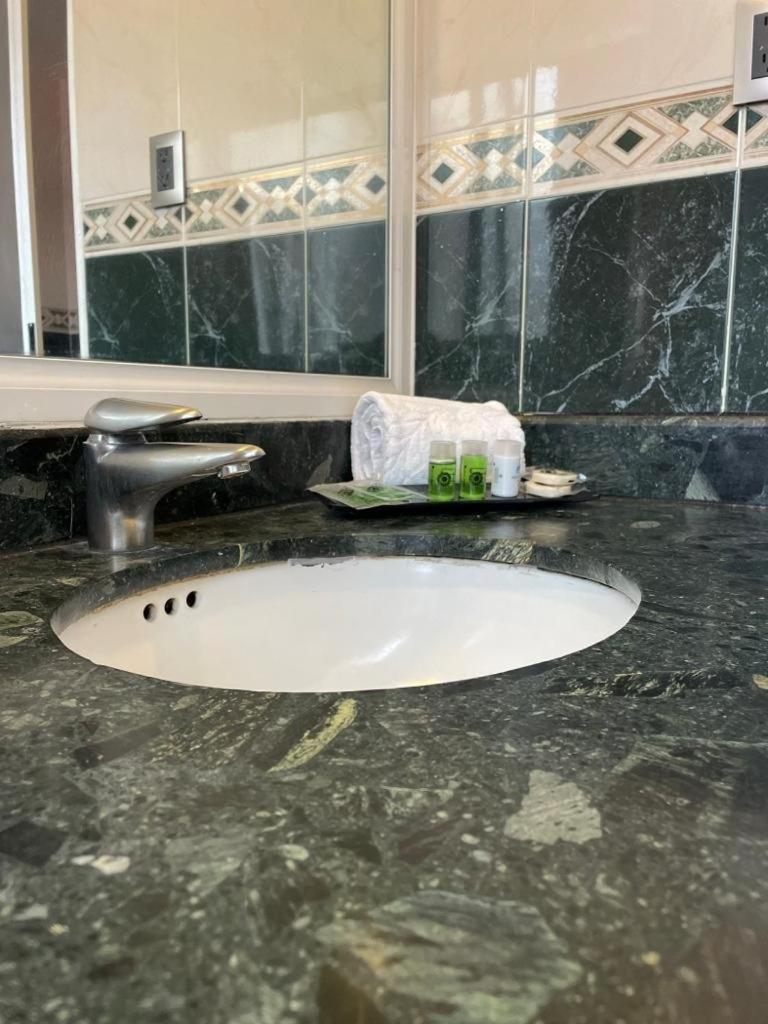 Hotel El Senador - Photo 25