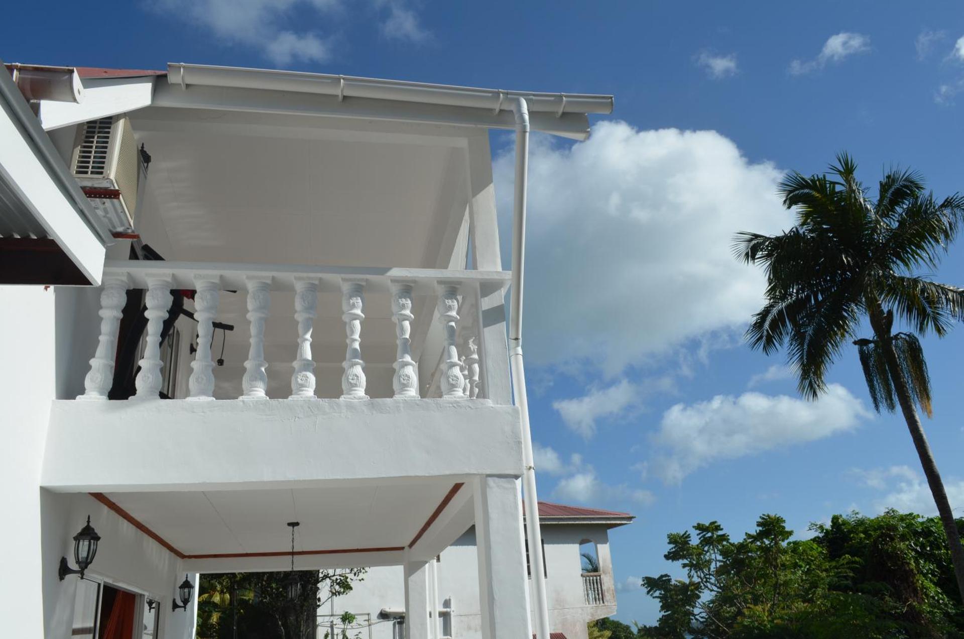 Touchdown Villa - Photo 8