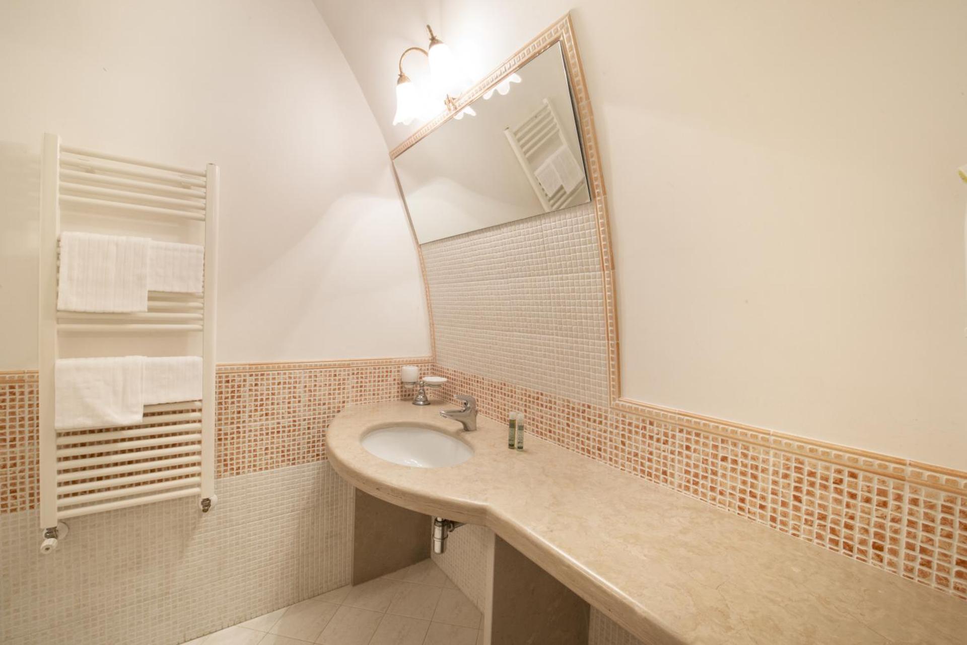 Hotel La Terra - Photo 16