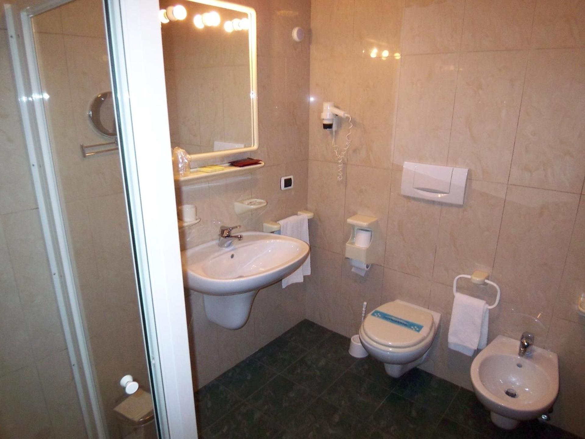 Al Giardino - Photo 35