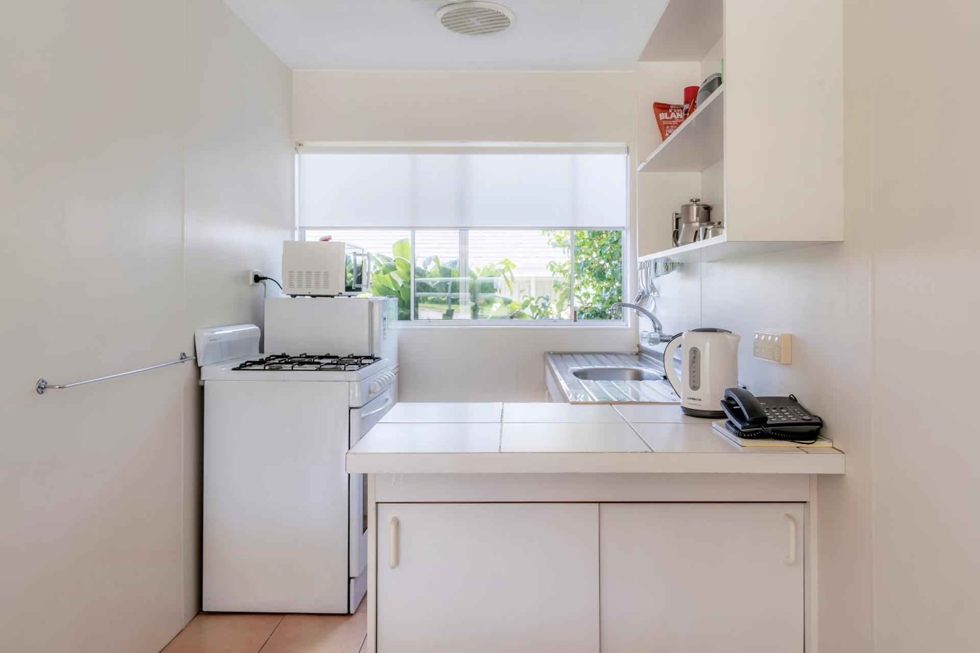 Aloha Apartments - Photo 41