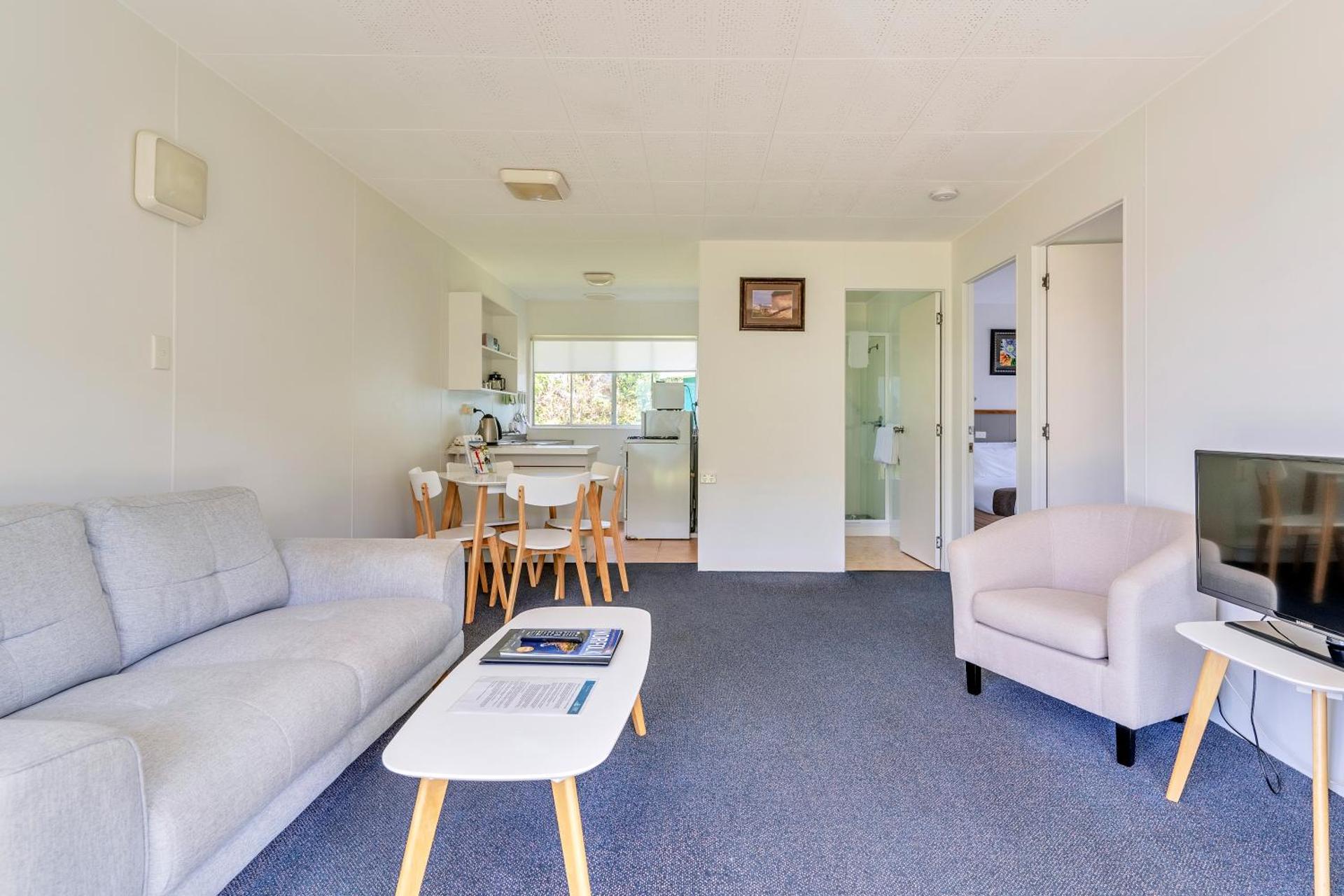 Aloha Apartments - Photo 50