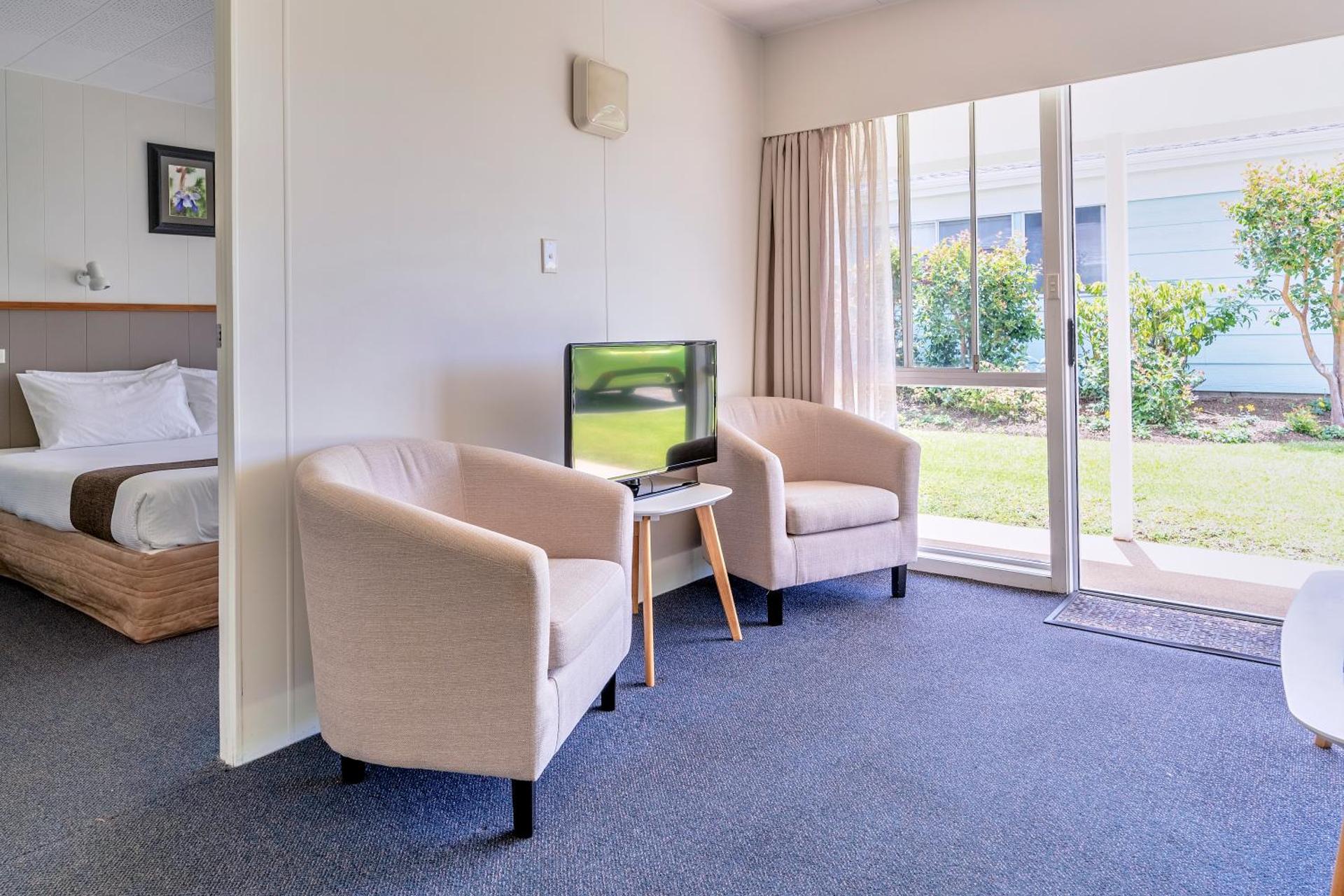 Aloha Apartments - Photo 52