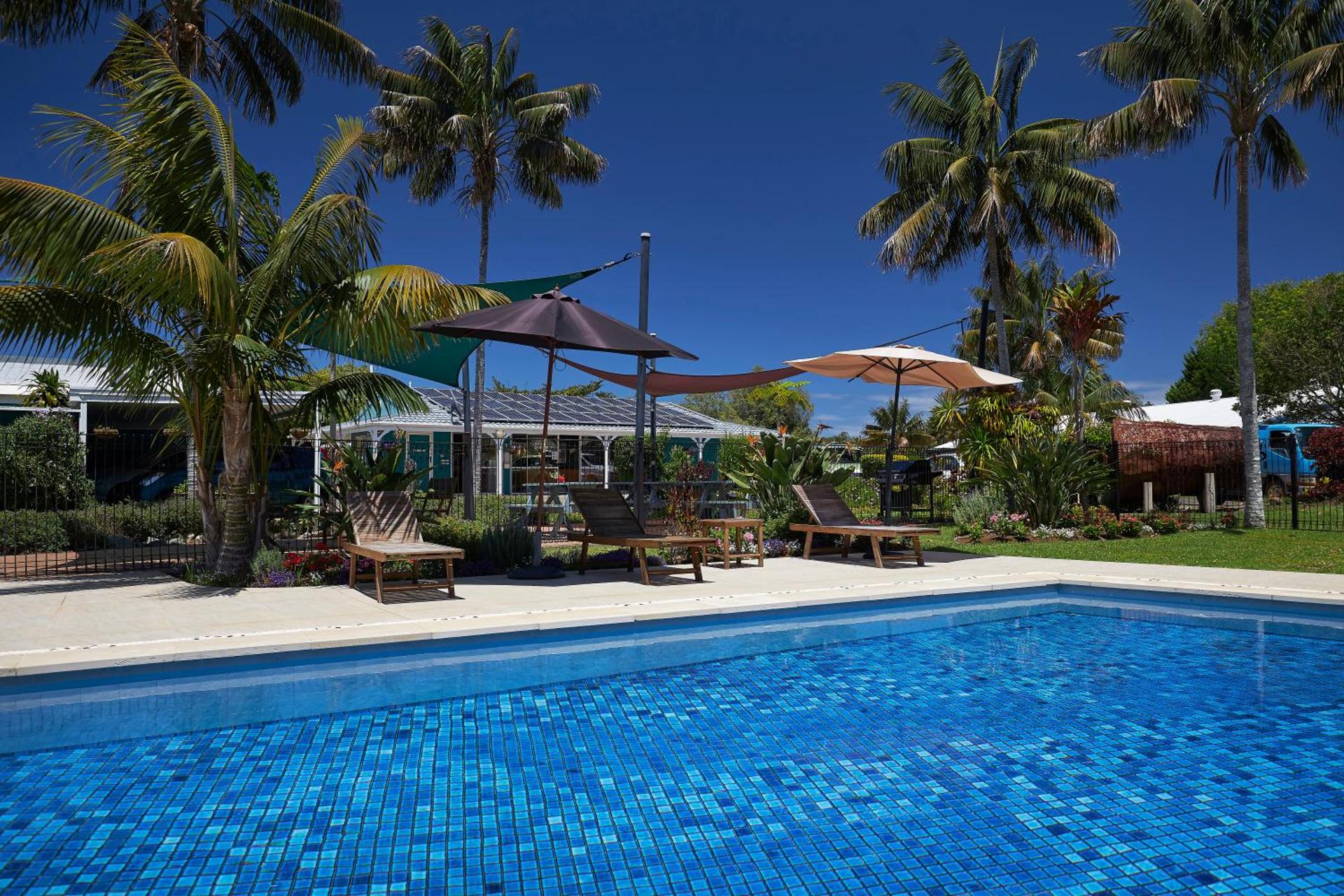 Aloha Apartments - Photo 3