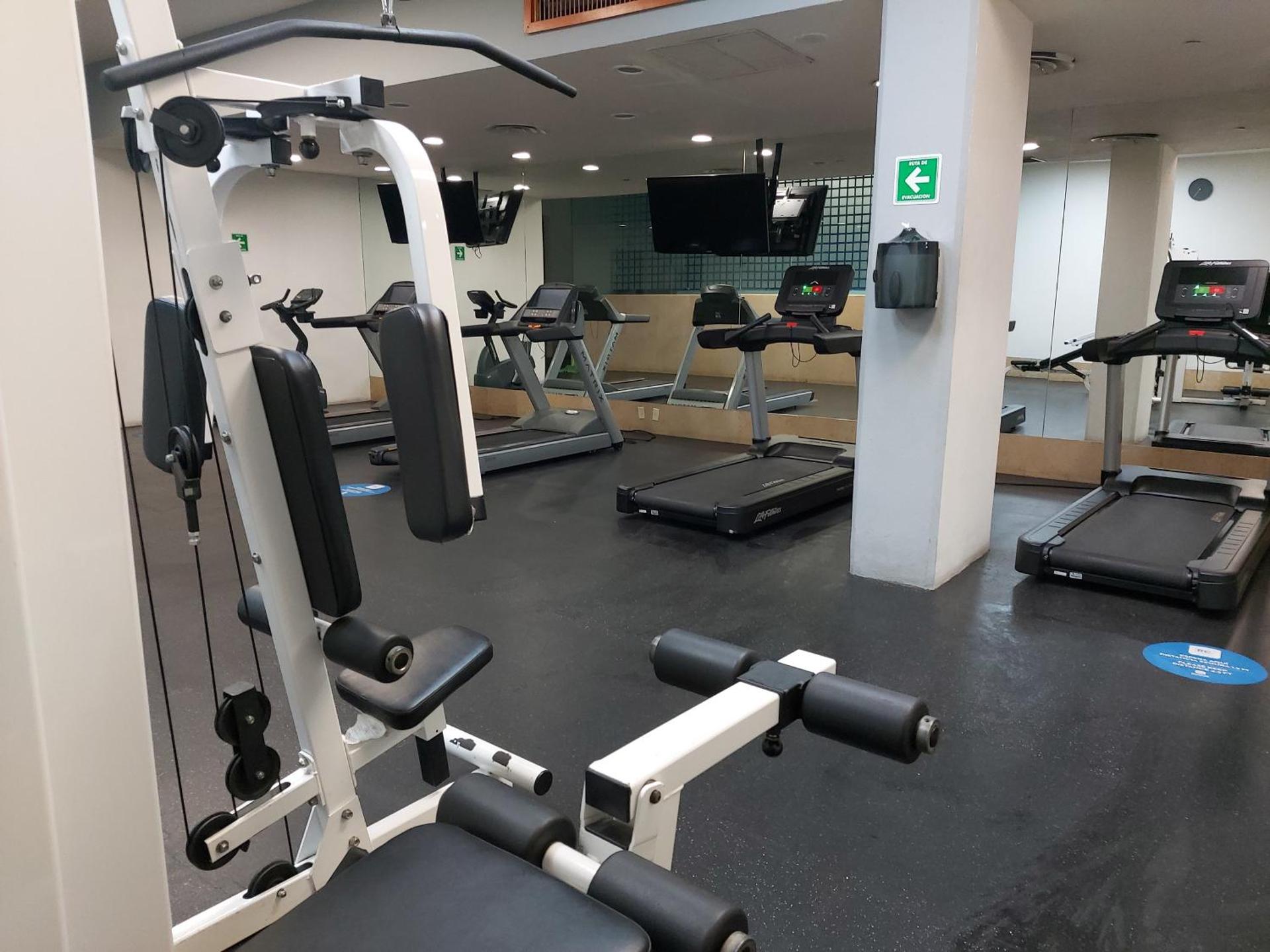 Real Inn Perinorte - Photo 32