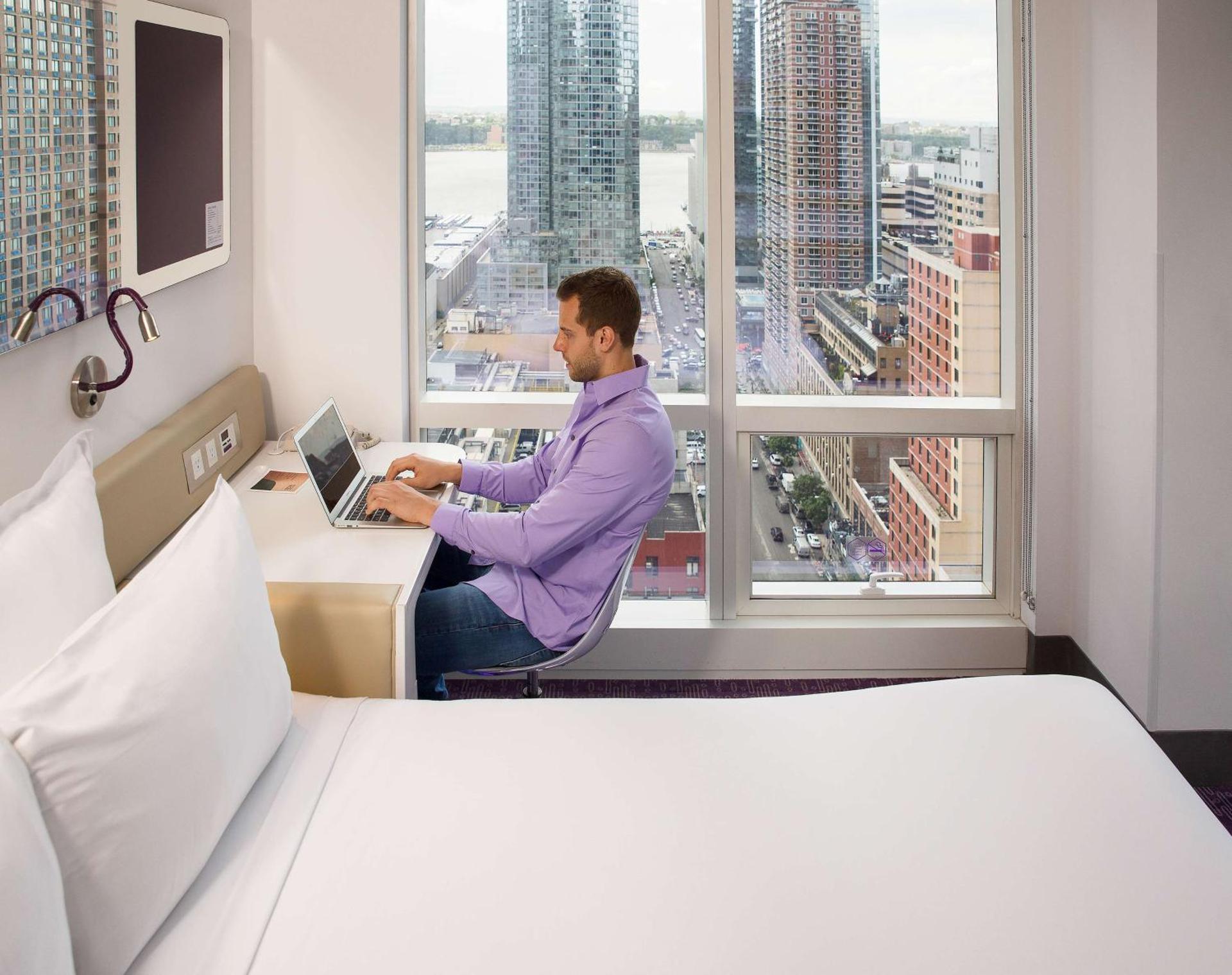 YOTEL New York Times Square - Photo 22