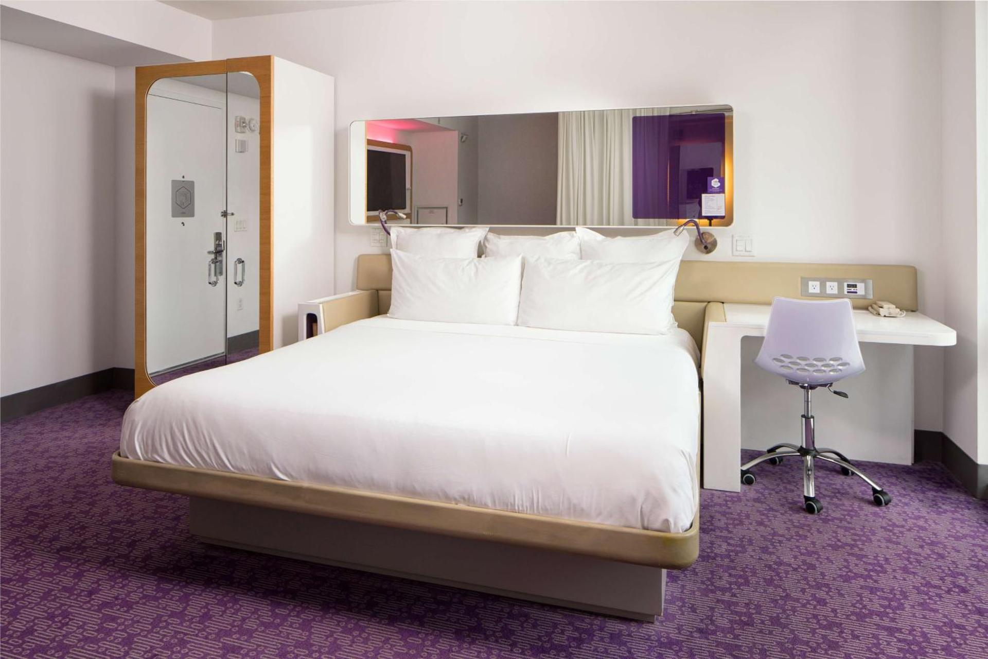 YOTEL New York Times Square - Photo 24