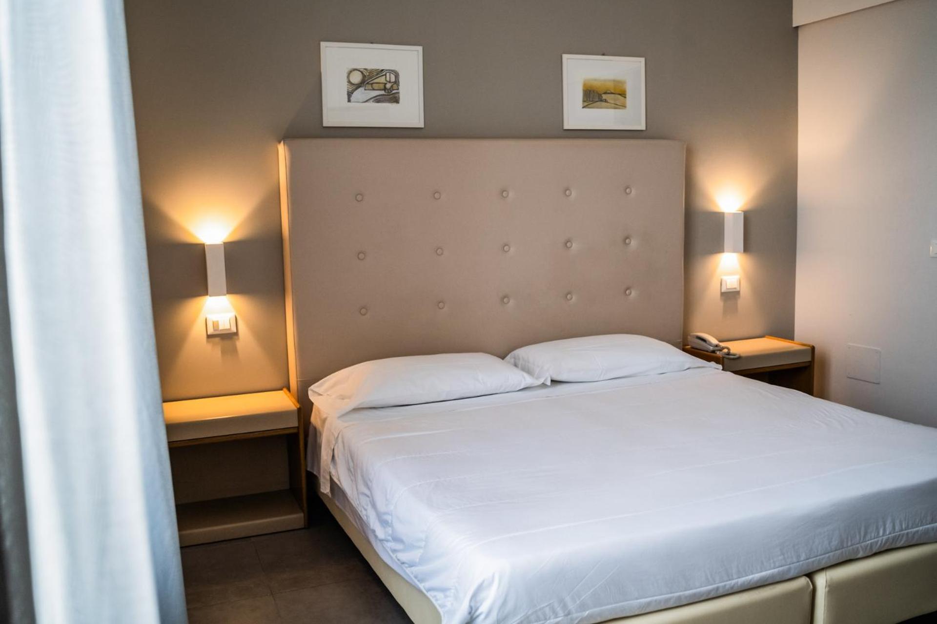 Hotel Mediterraneo - Photo 21