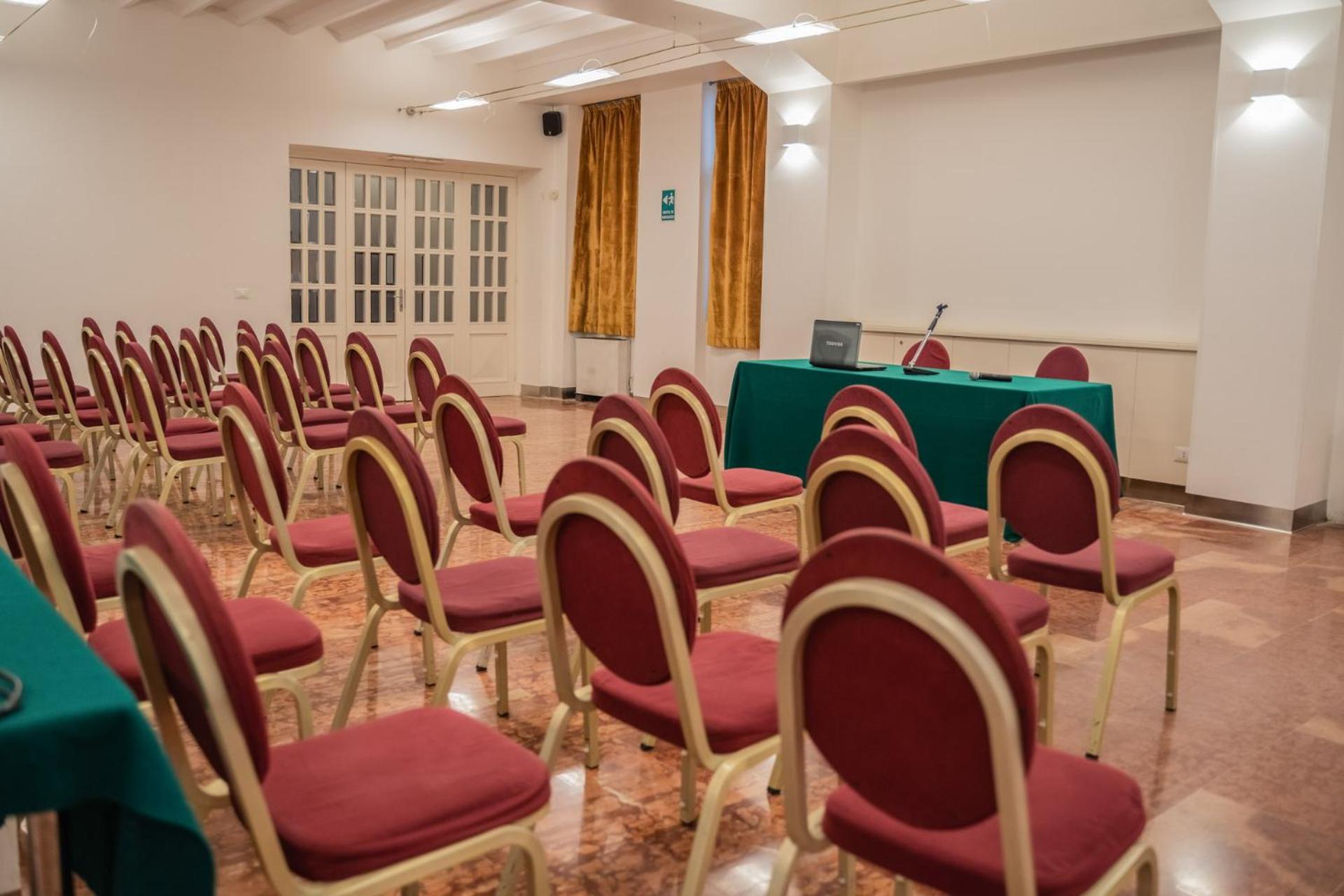 Hotel Mediterraneo - Photo 27