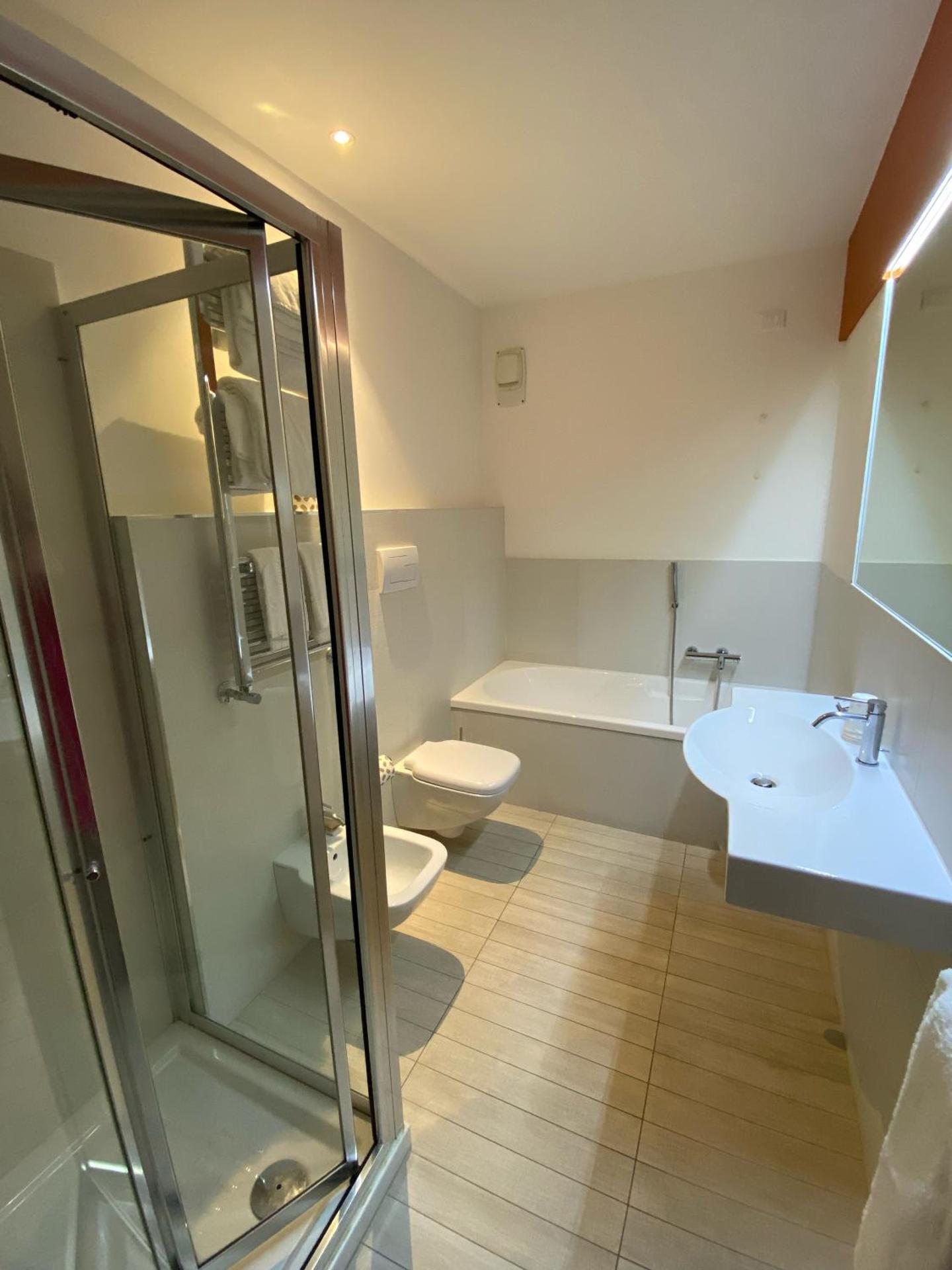 Hotel Mediterraneo - Photo 7