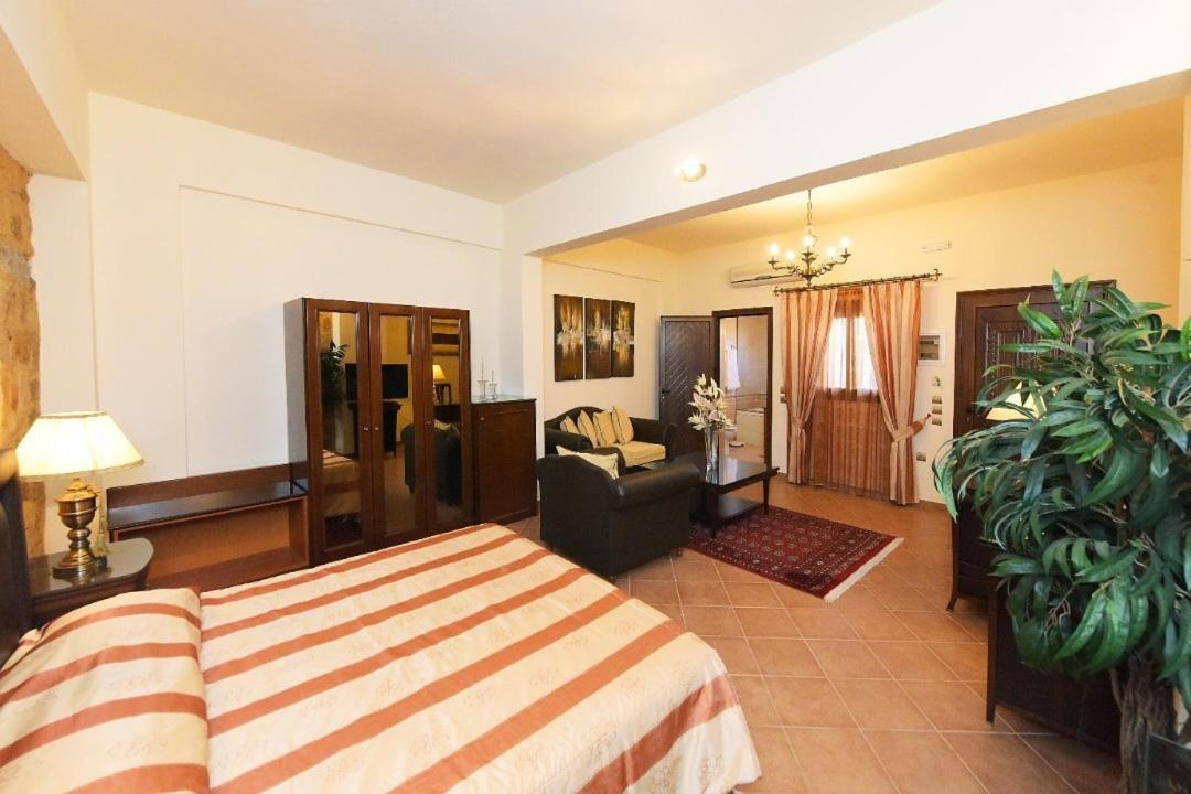 Paris Hotel - Photo 48