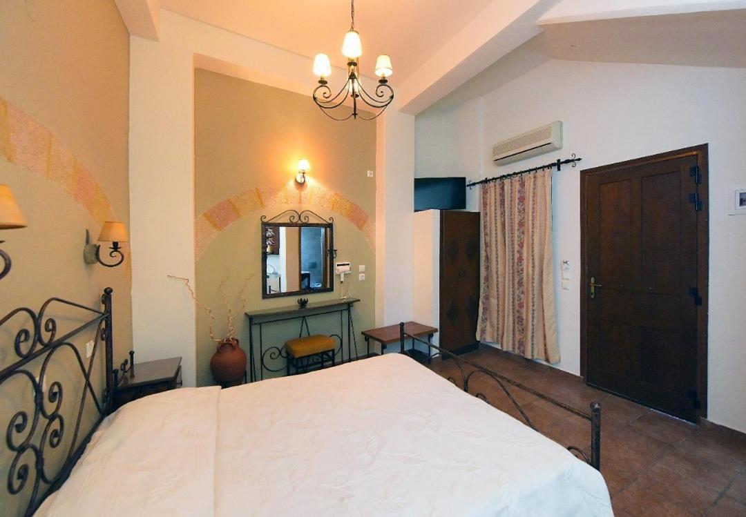 Paris Hotel - Photo 25