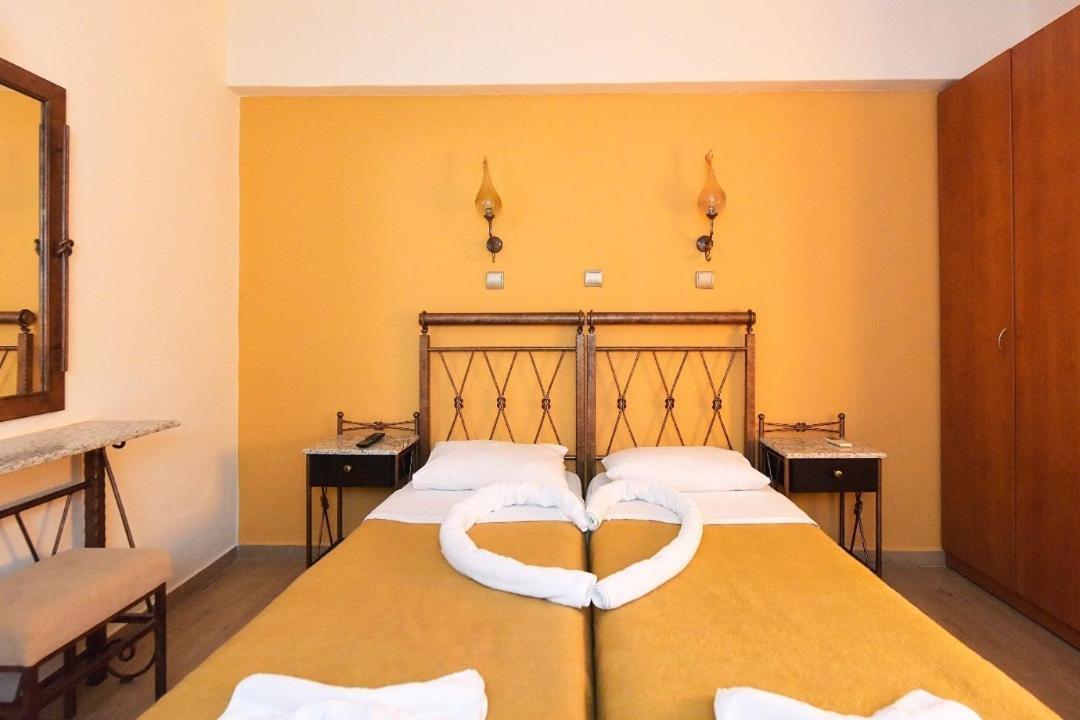 Paris Hotel - Photo 11