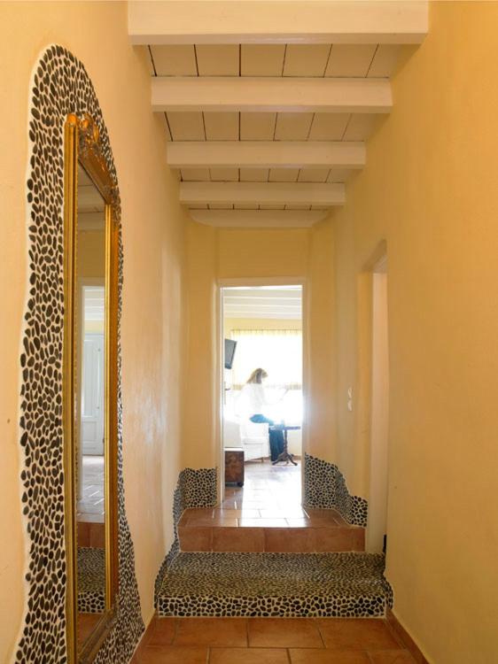 Suites of the Gods Cave Spa Hotel - Photo 12