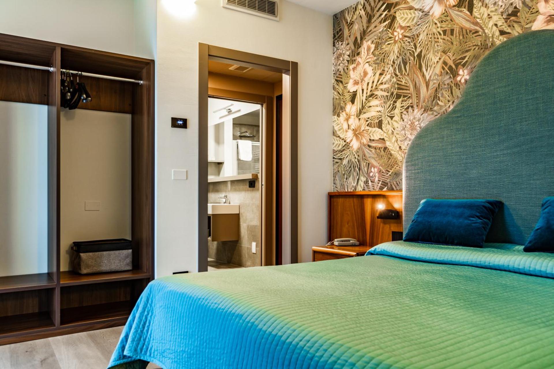 Continental Hotel - Photo 27