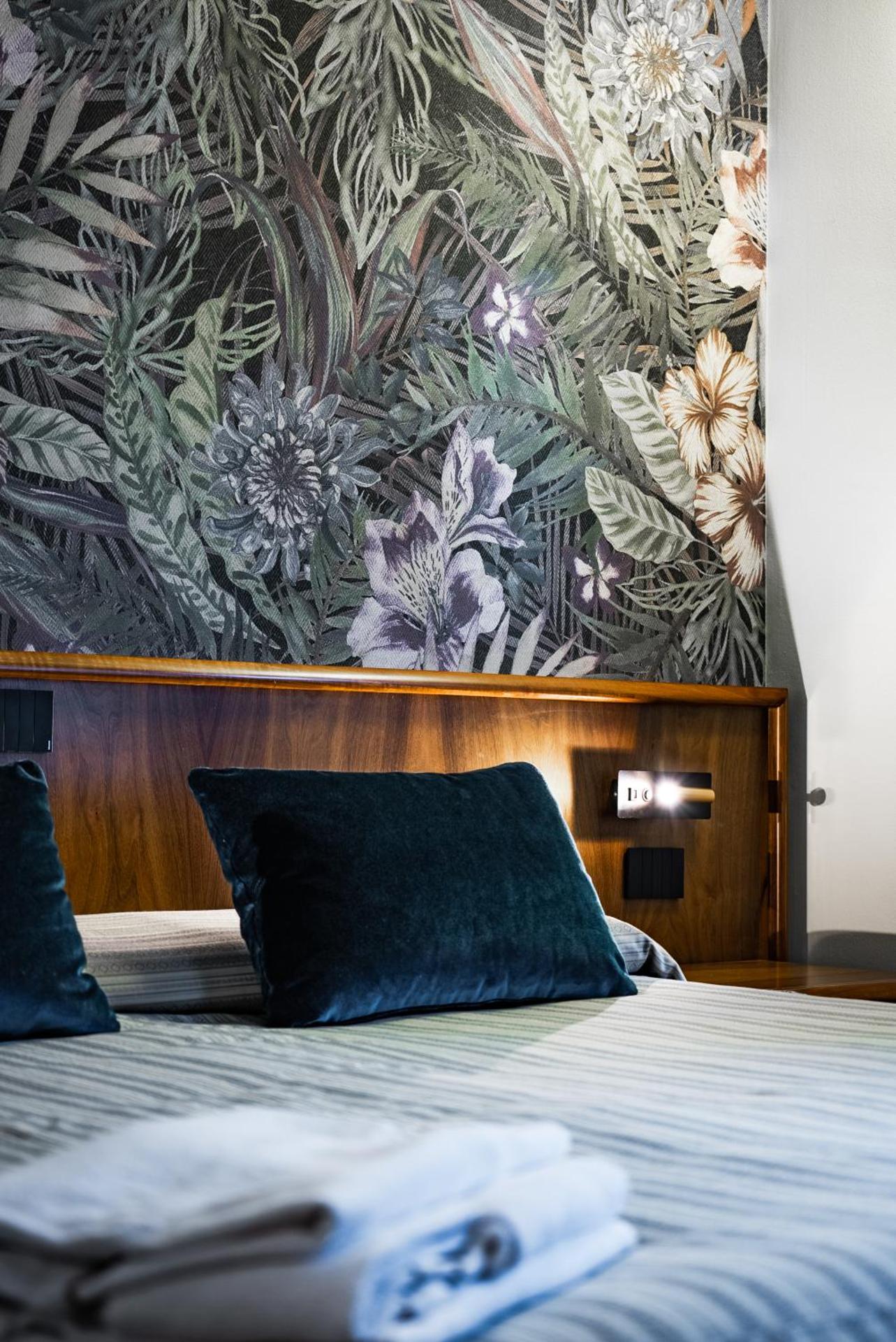 Continental Hotel - Photo 31