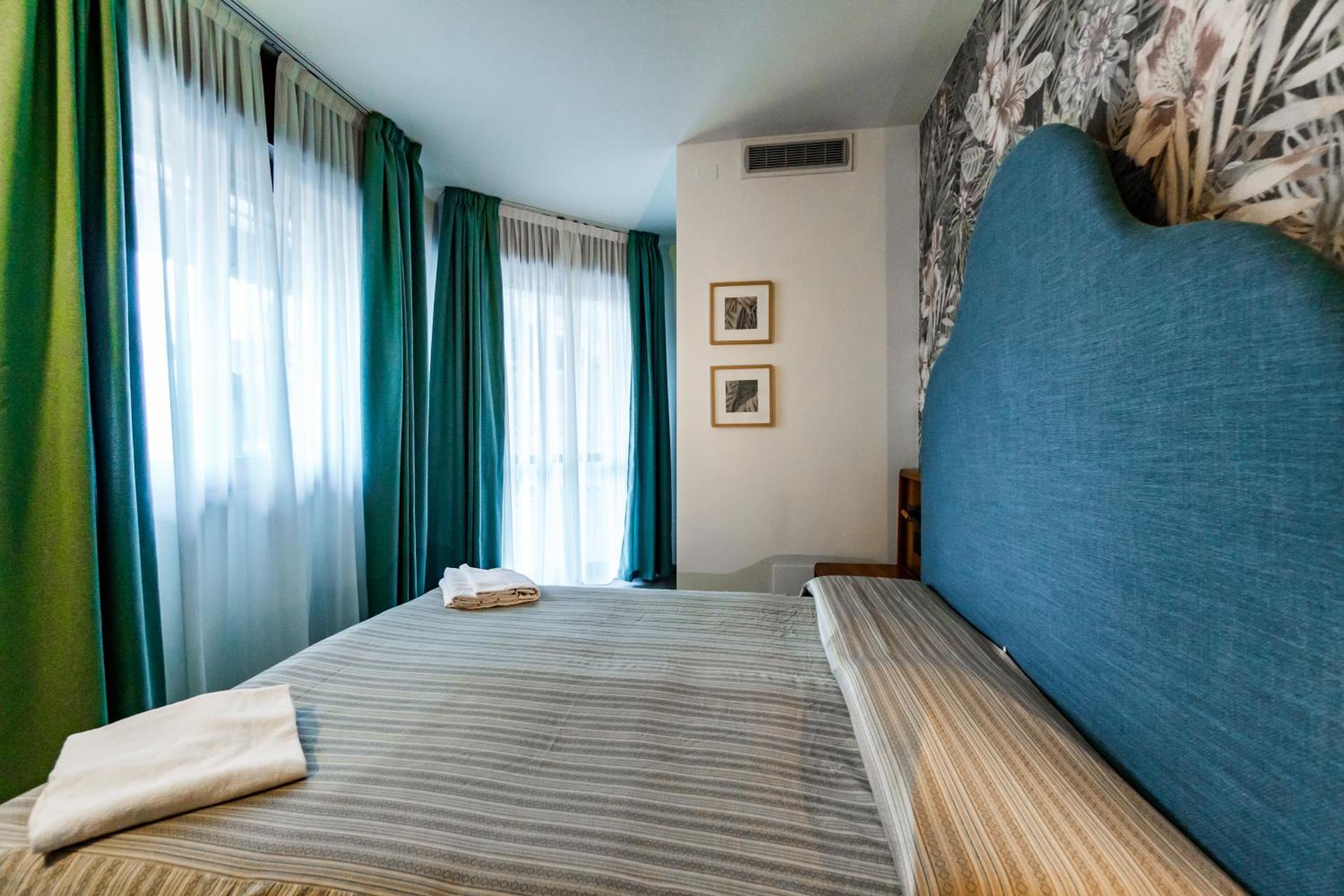 Continental Hotel - Photo 28