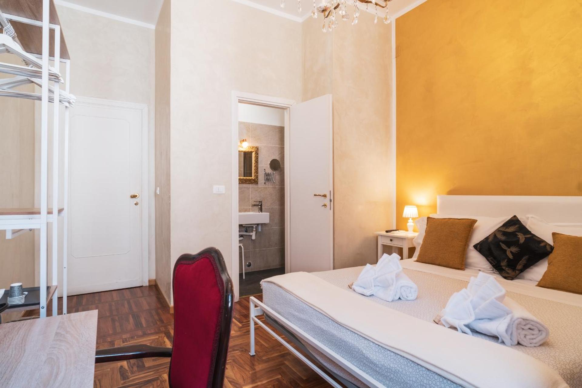 Golden Rooms Piazza di Spagna - Photo 12