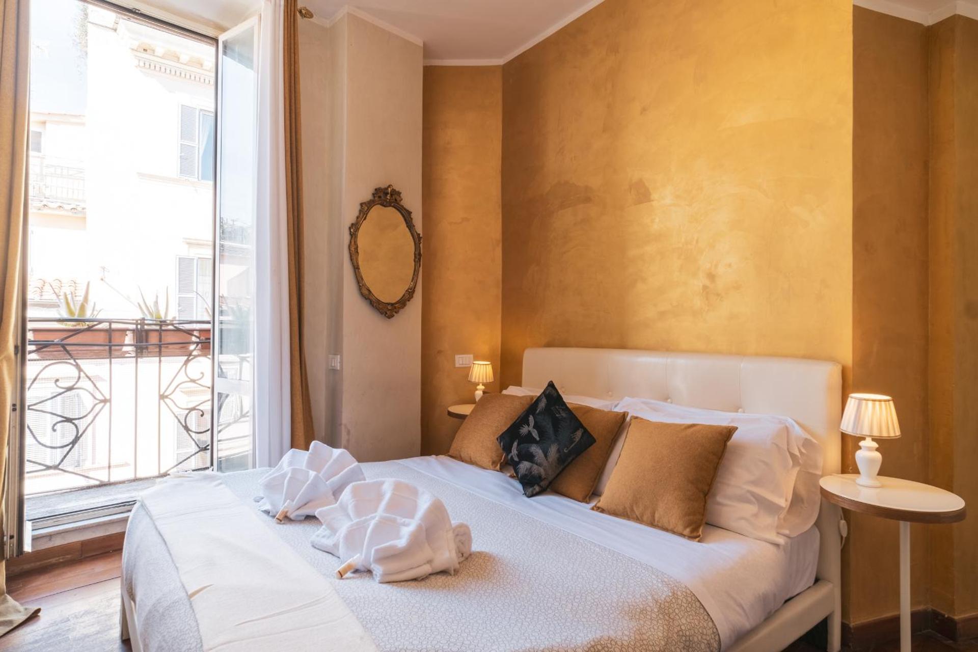 Golden Rooms Piazza di Spagna - Photo 35