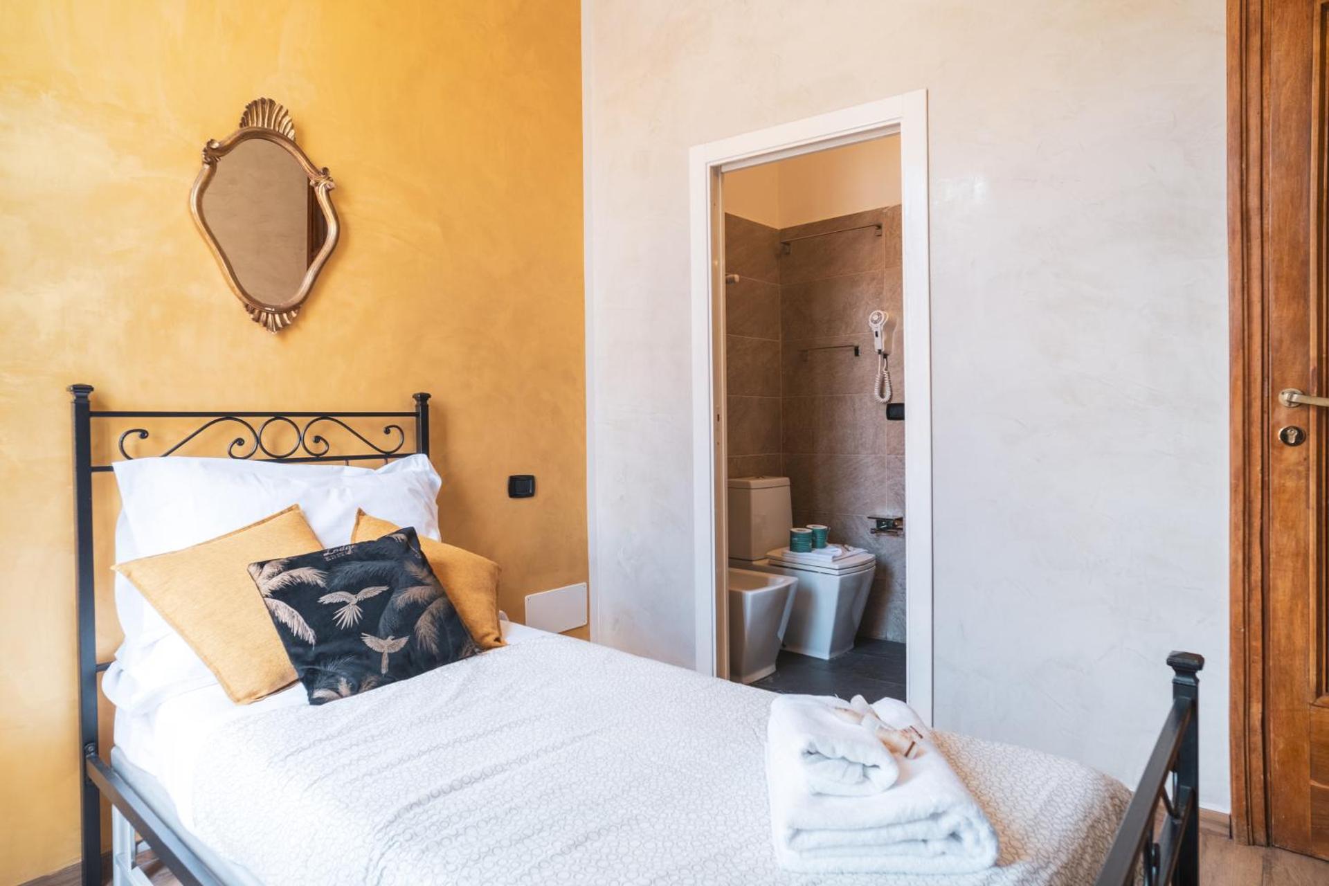 Golden Rooms Piazza di Spagna - Photo 4