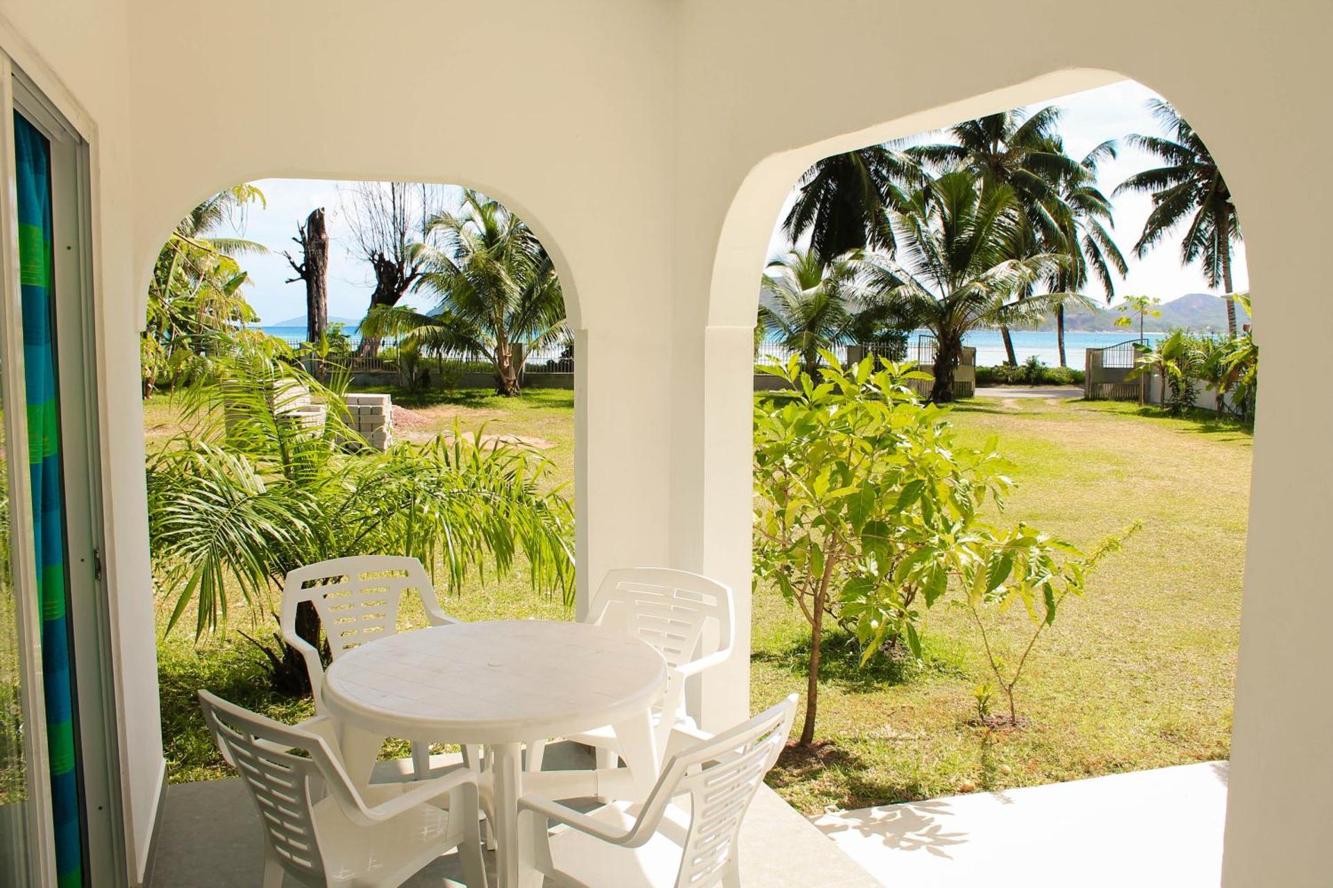 HideAway - Photo 8