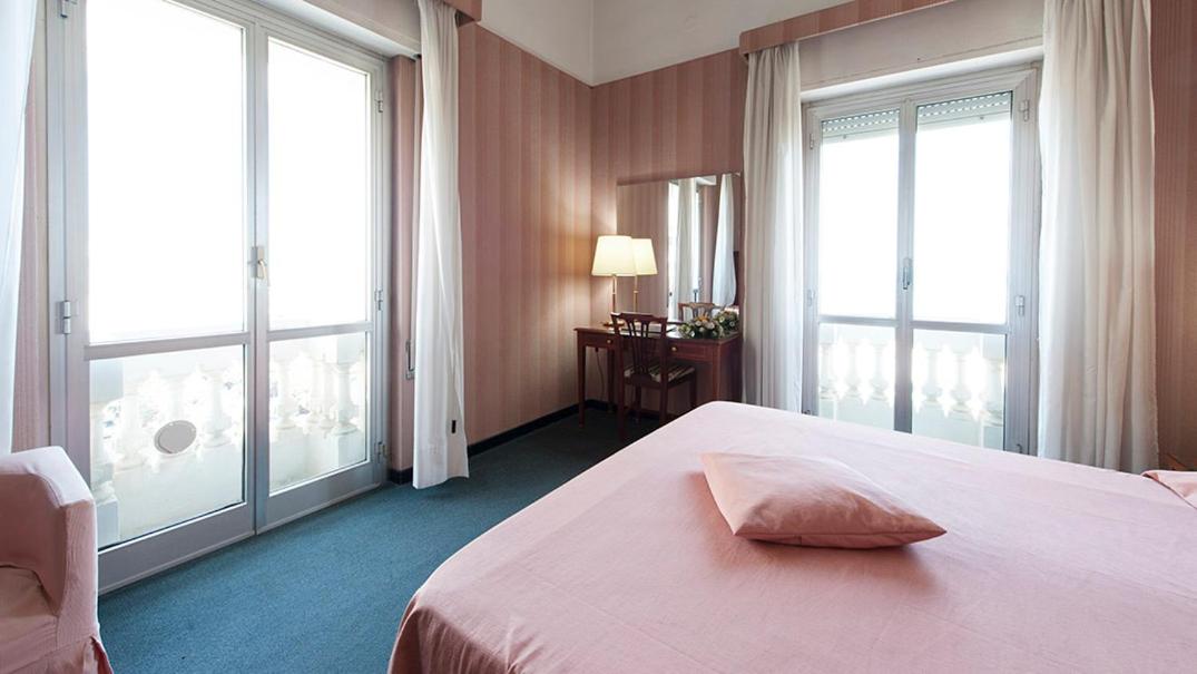 Hotel Esplanade - Photo 12