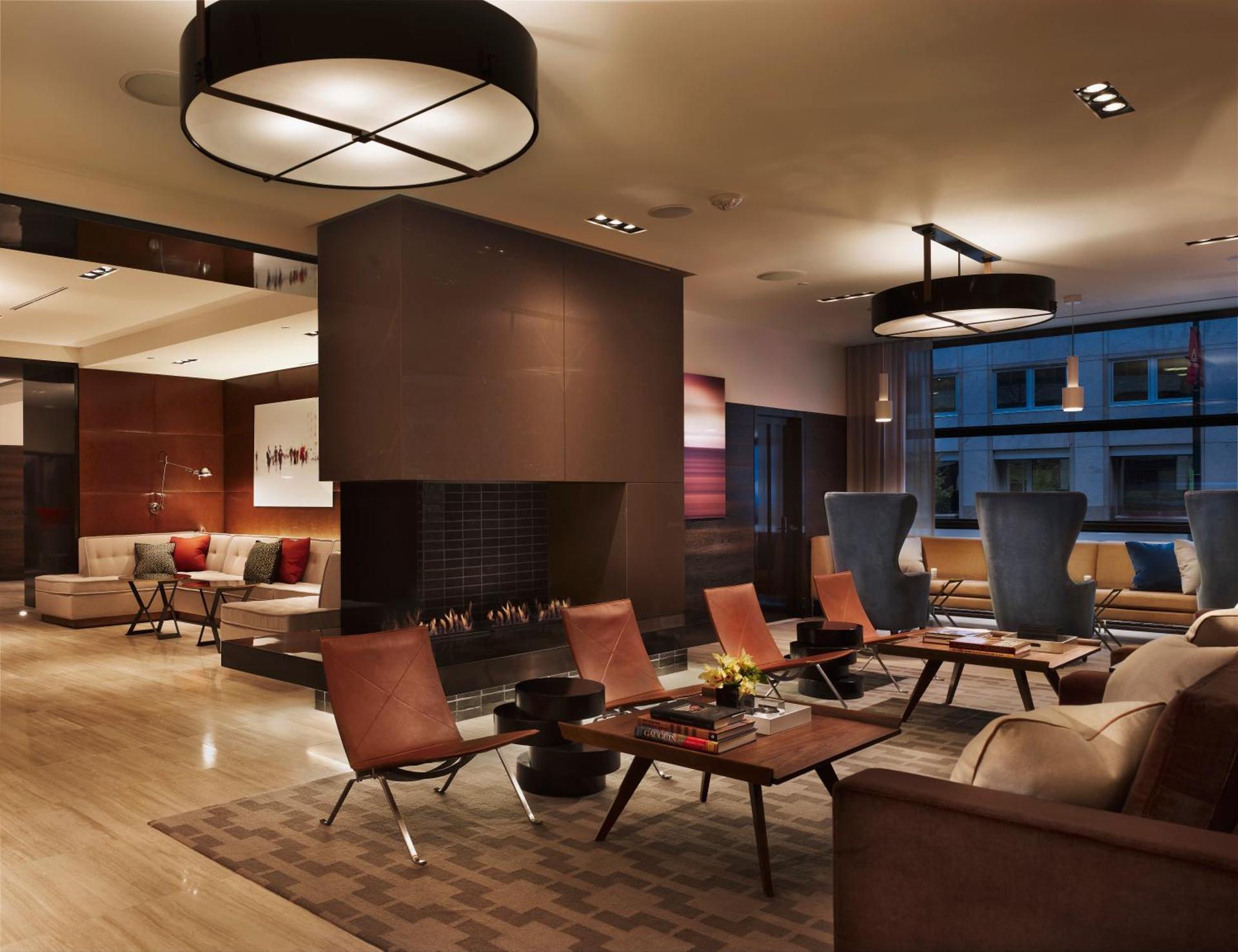 AKA White House - Photo 4