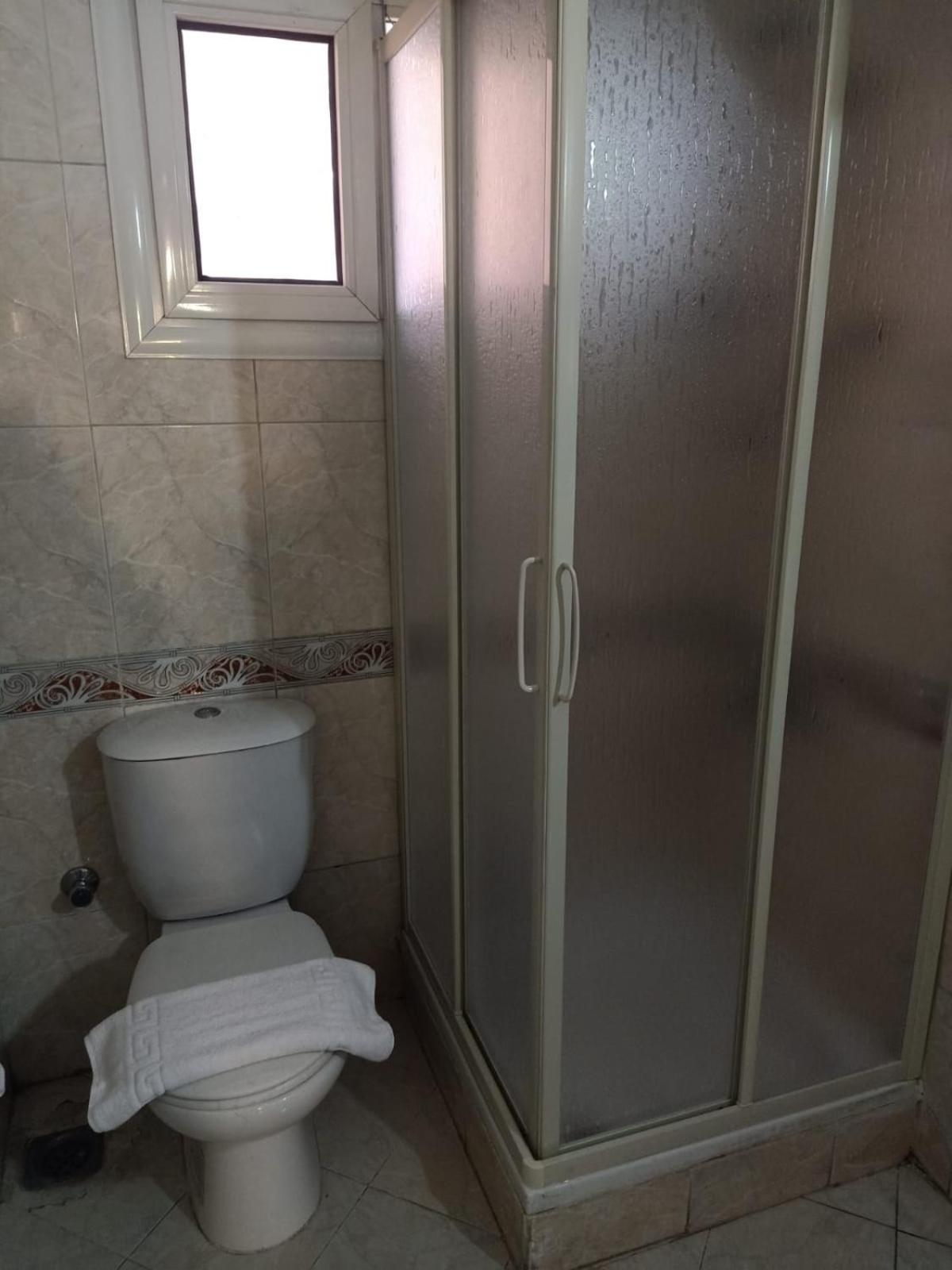 Golden Carven Hotel - Photo 38