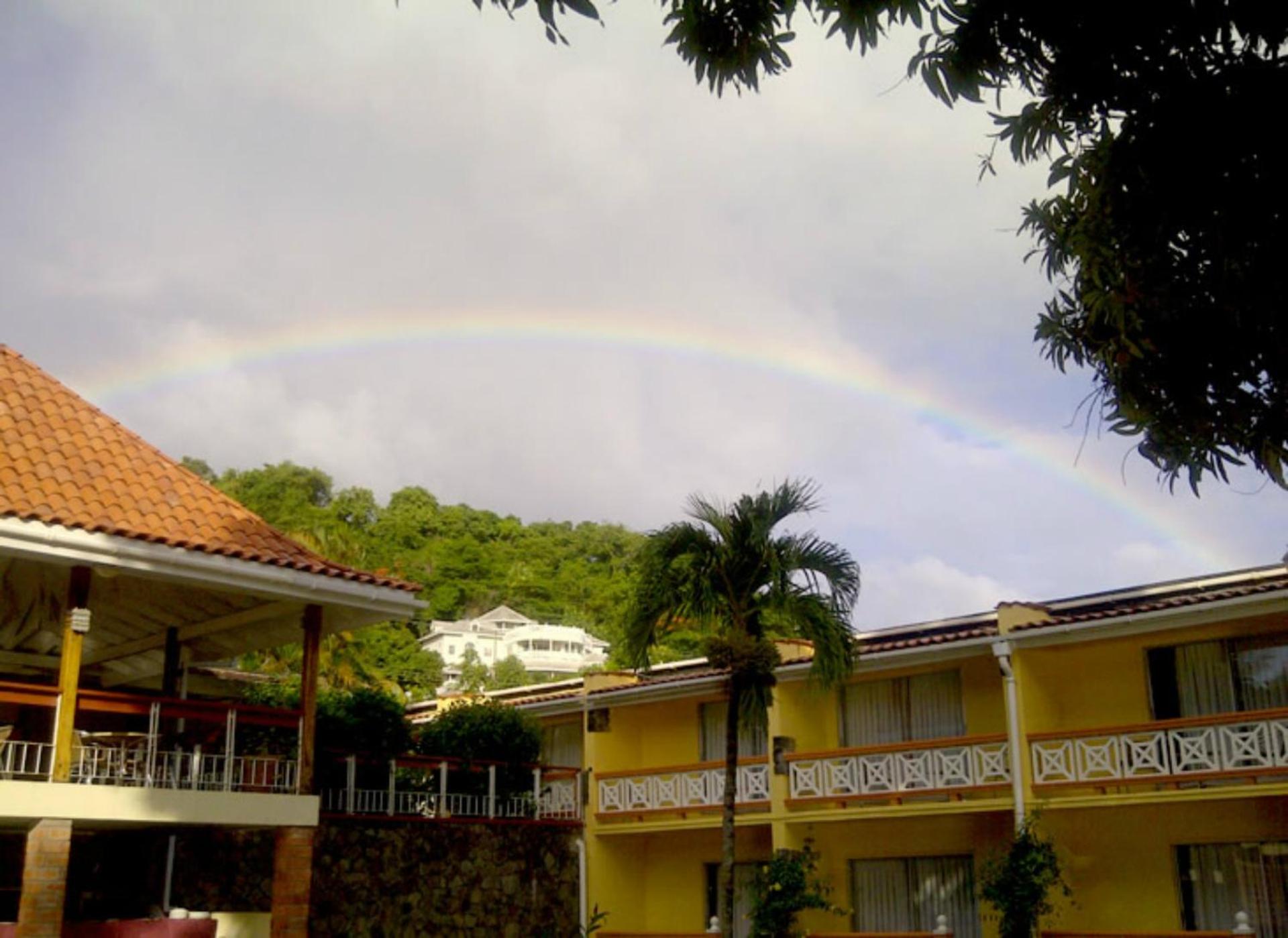 Sunset Shores Beach Hotel - Photo 22