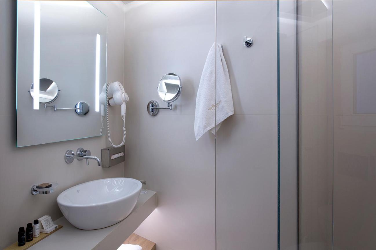 Golden Age Athens Hotel - Photo 32