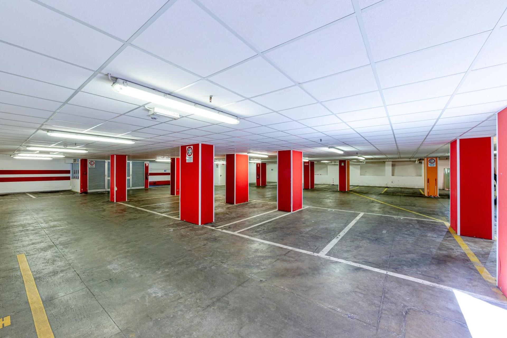 Ambassador Palace Hotel - Photo 24