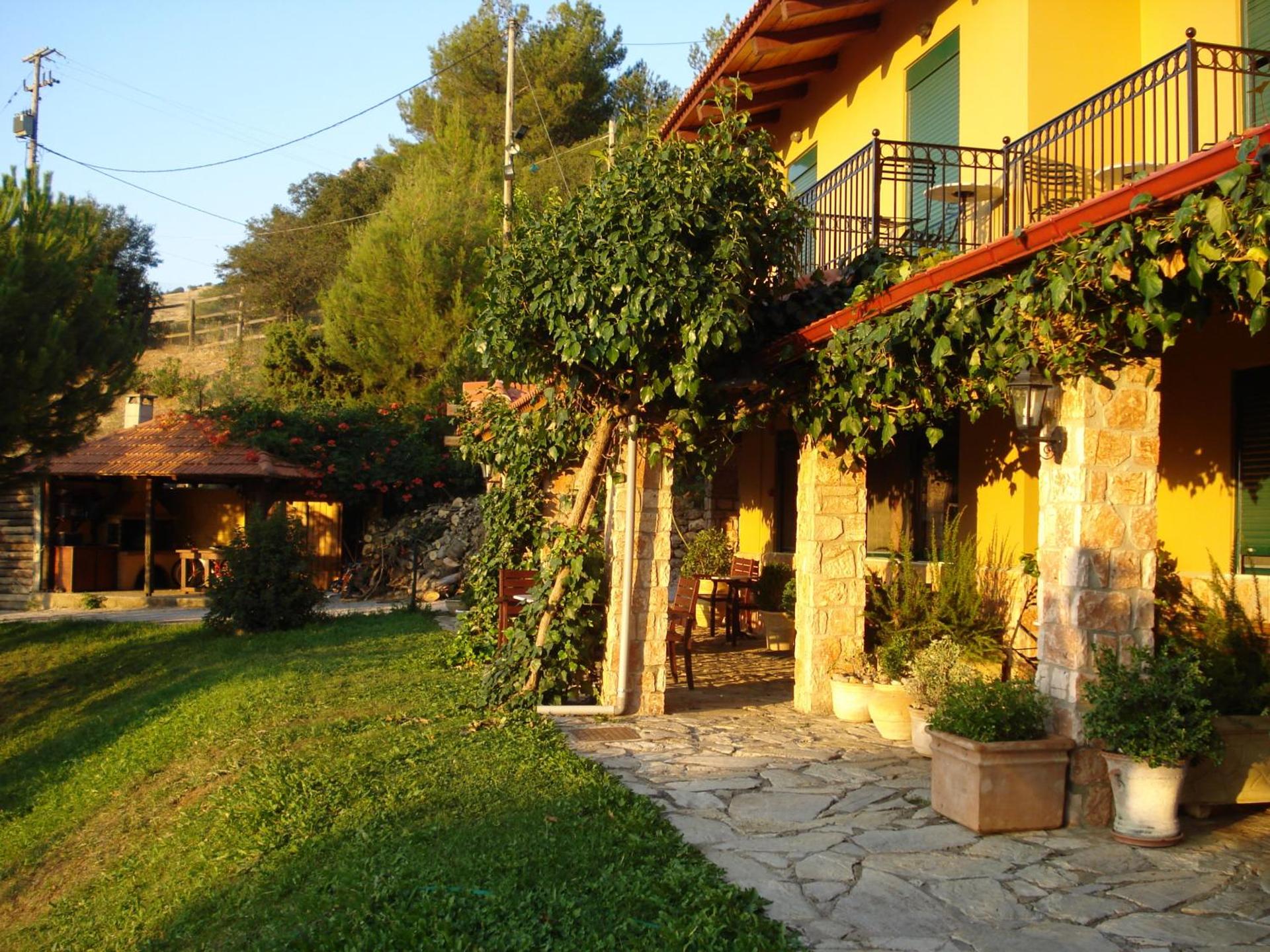 Aphrodite's Inn Kalavrita - Photo 125