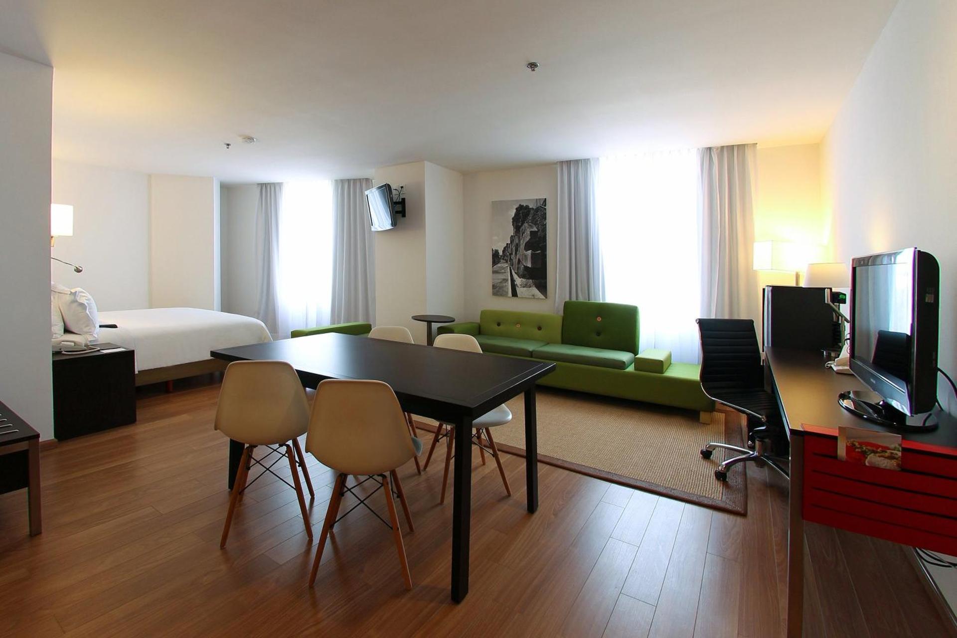 Fiesta Inn Express Naucalpan - Photo 16